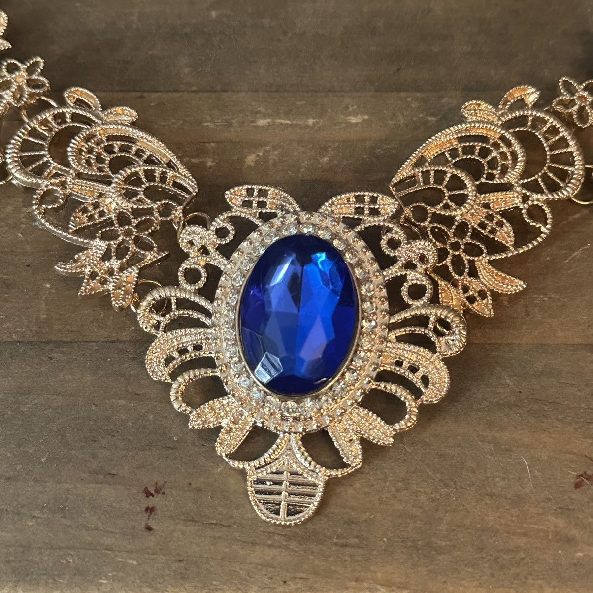 Other Gold tone filigree blue gemstone statement necklace Size ONE SIZE - 3 Thumbnail