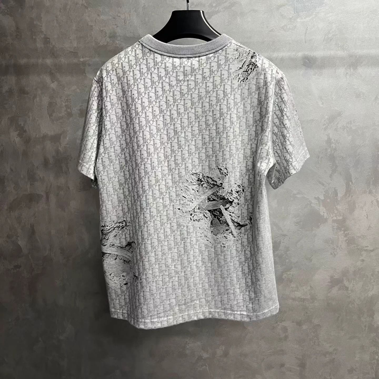 Dior Dior Gray All Over Print Crewneck Short-Sleeve T-Shirt L Size US L / EU 52-54 / 3 - 2 Thumbnail
