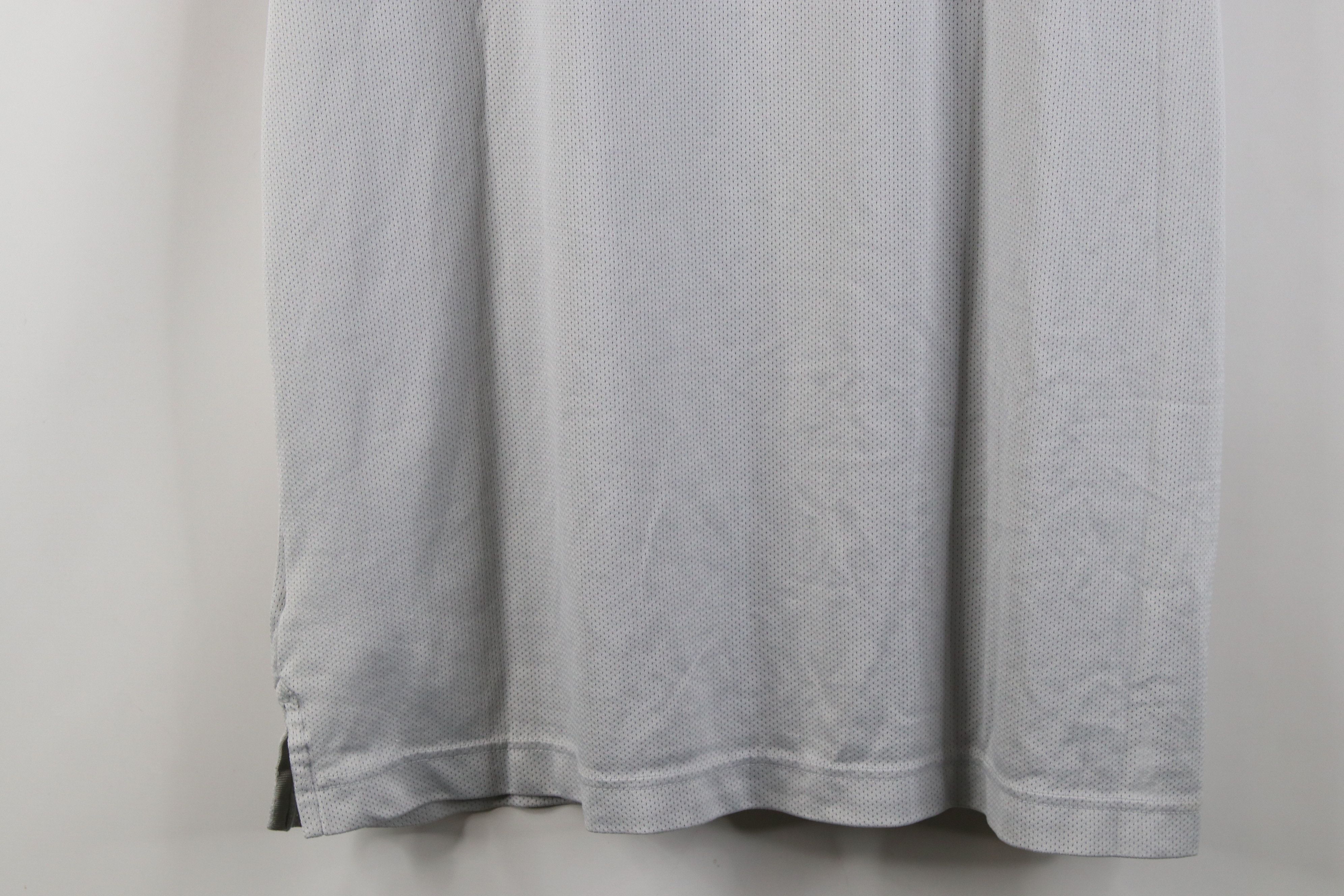Nike Vintage Nike Center Swoosh Mesh Sleeveless Muscle T-Shirt Size US L / EU 52-54 / 3 - 14 Thumbnail