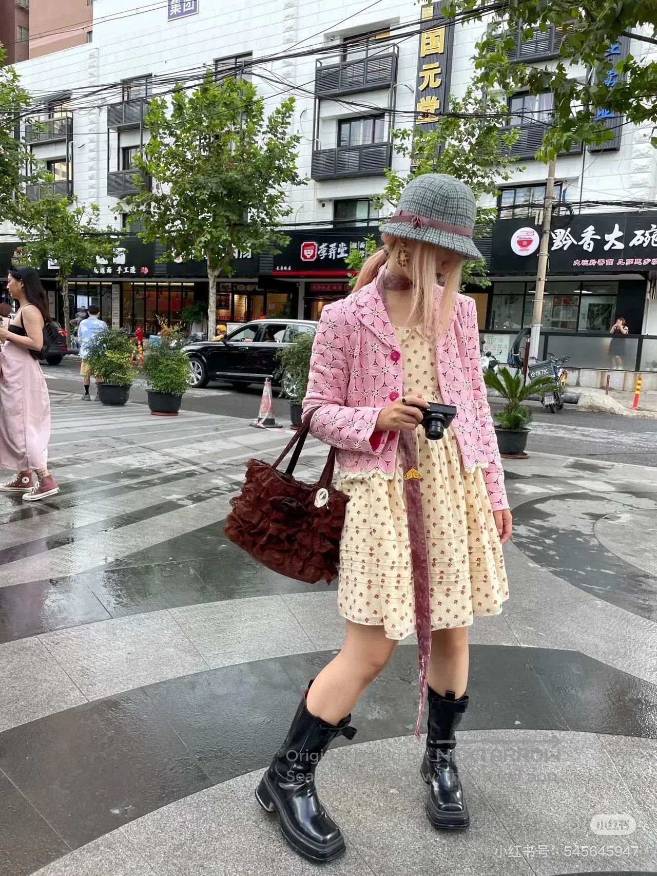 Vivienne Westwood Comme des Garçons Pink Floral Jacket. Size L / US 10 / IT 46 - 8 Thumbnail