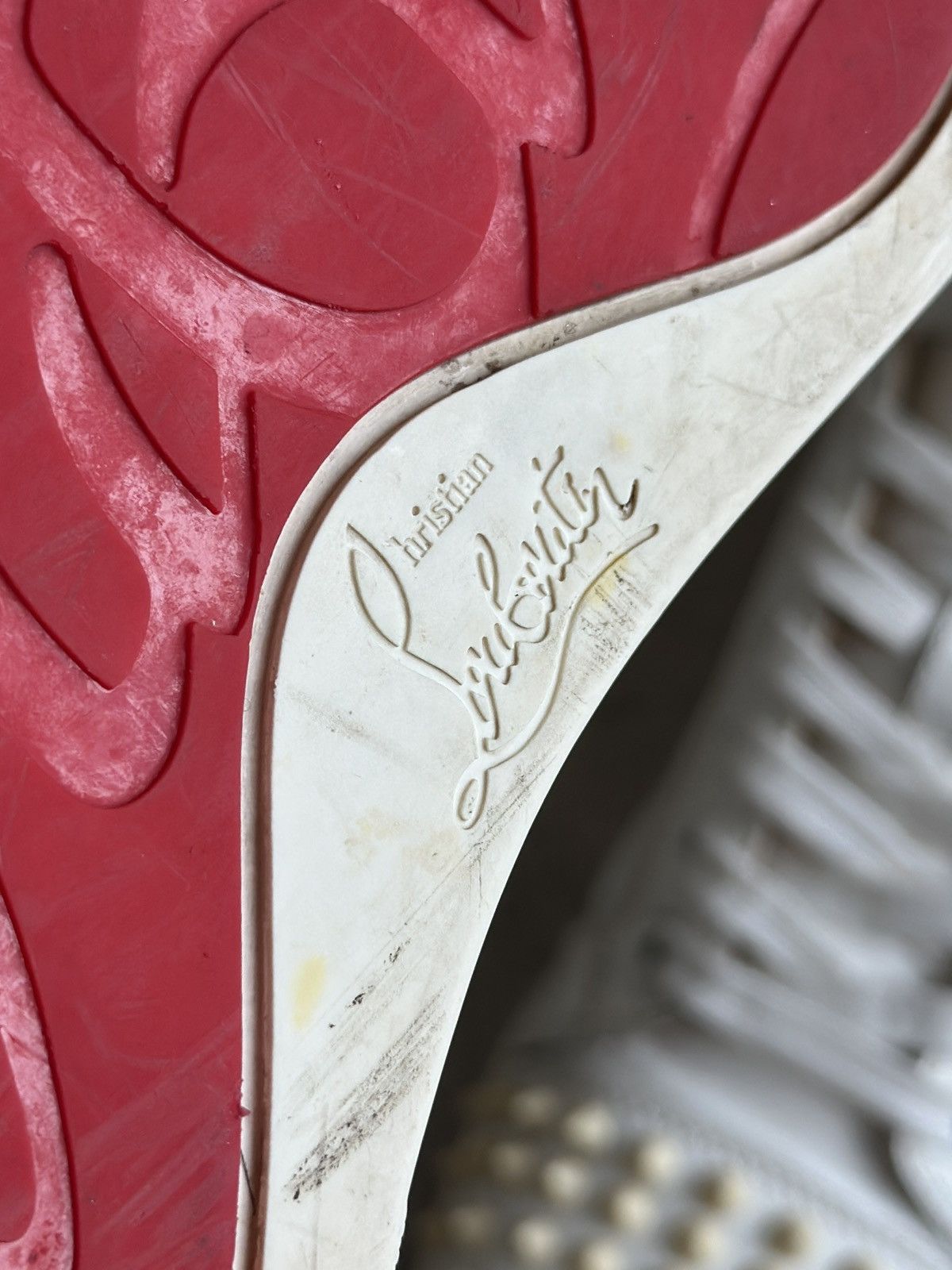 Christian Louboutin LOUIS FLAT CREAM SPIKES LOW TOP Size US 8 / EU 41 - 5 Thumbnail