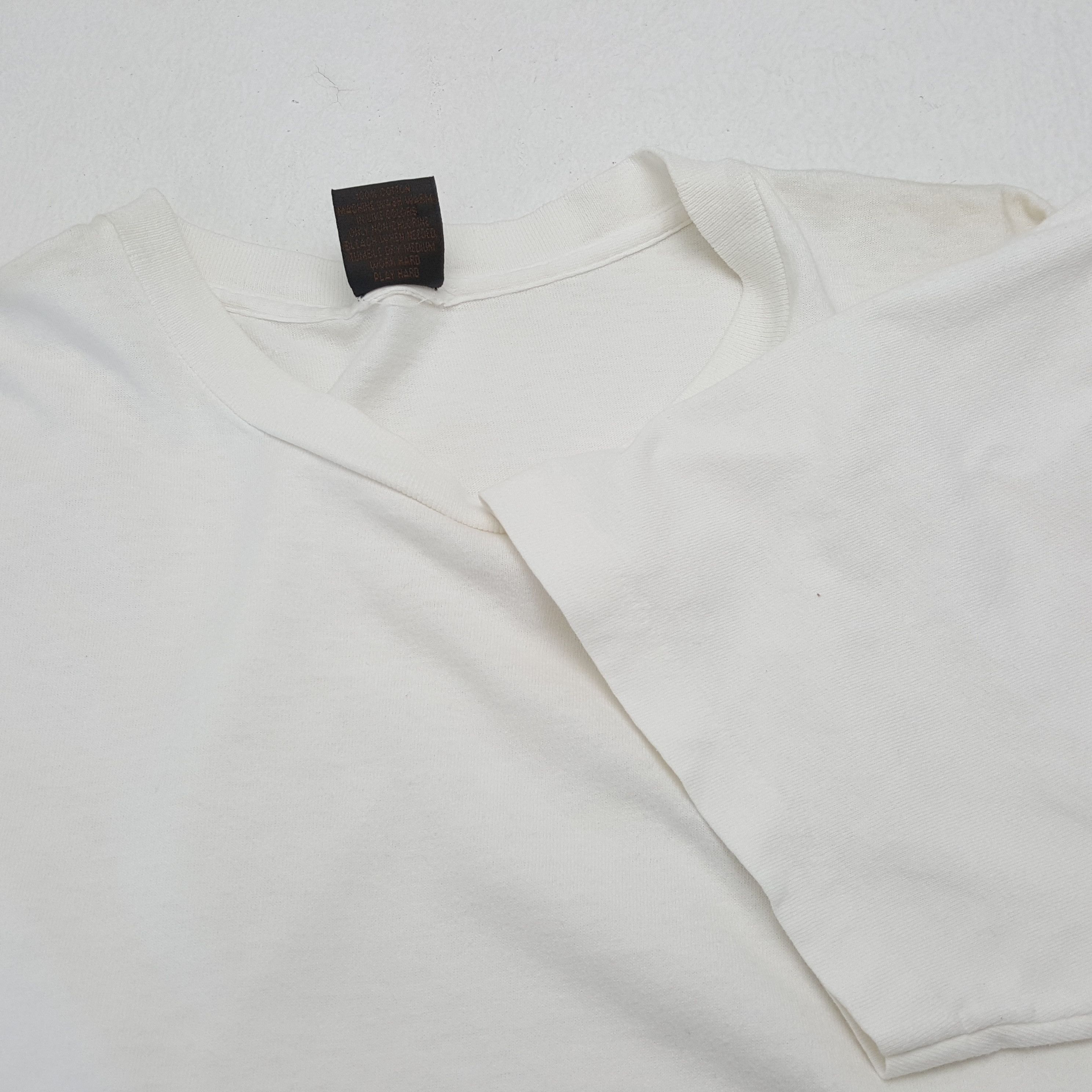 Vintage BRONZE AGE Surfing Streetwear Style Tshirt Size US L / EU 52-54 / 3 - 6 Thumbnail