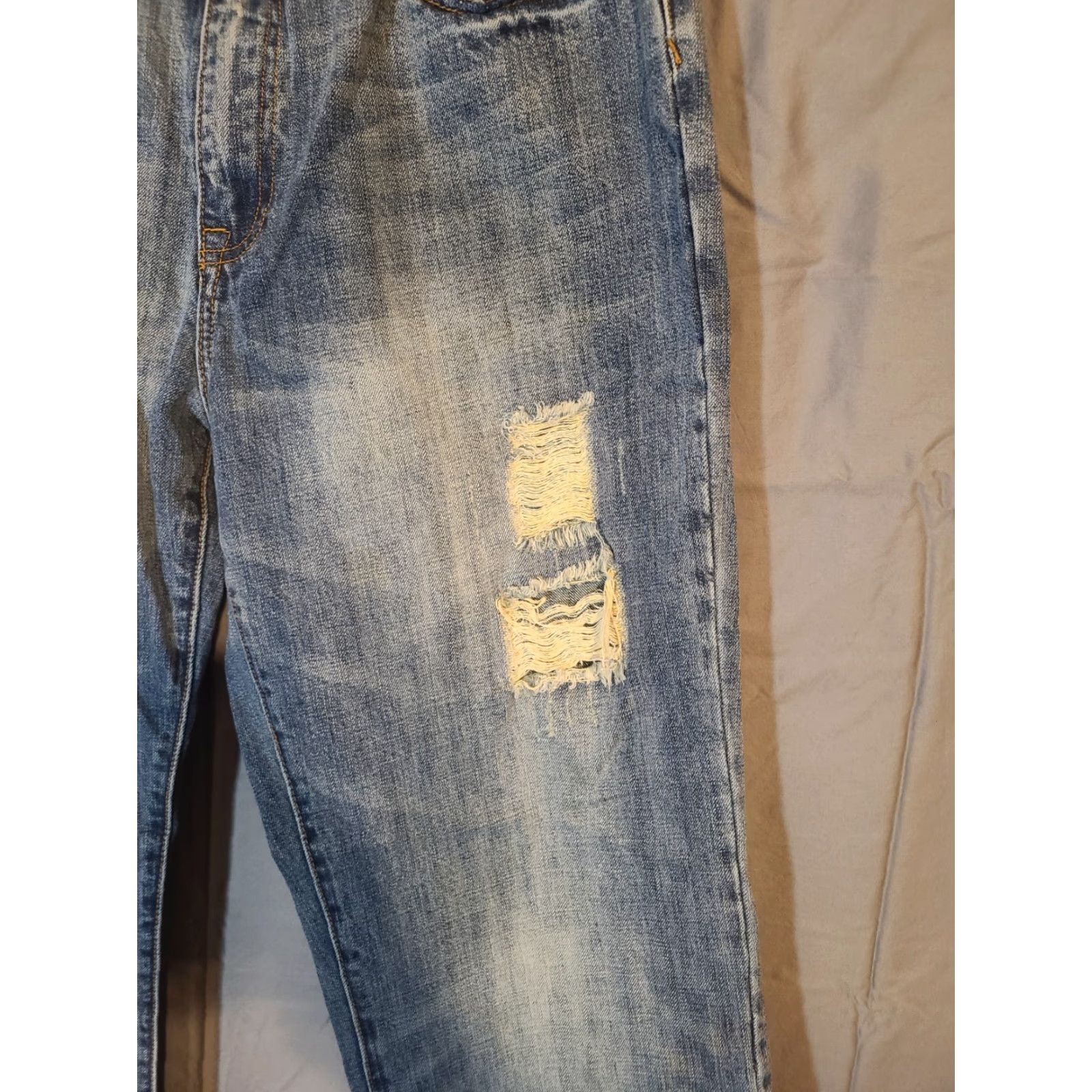 Vintage Industrial Exchange Jeans Mens Distressed Destroyed Loose Fit 36x34 5-Pocket Denim Blue 80s Theme Straight Jeans Mens Size US 36 / EU 52 - 3 Thumbnail