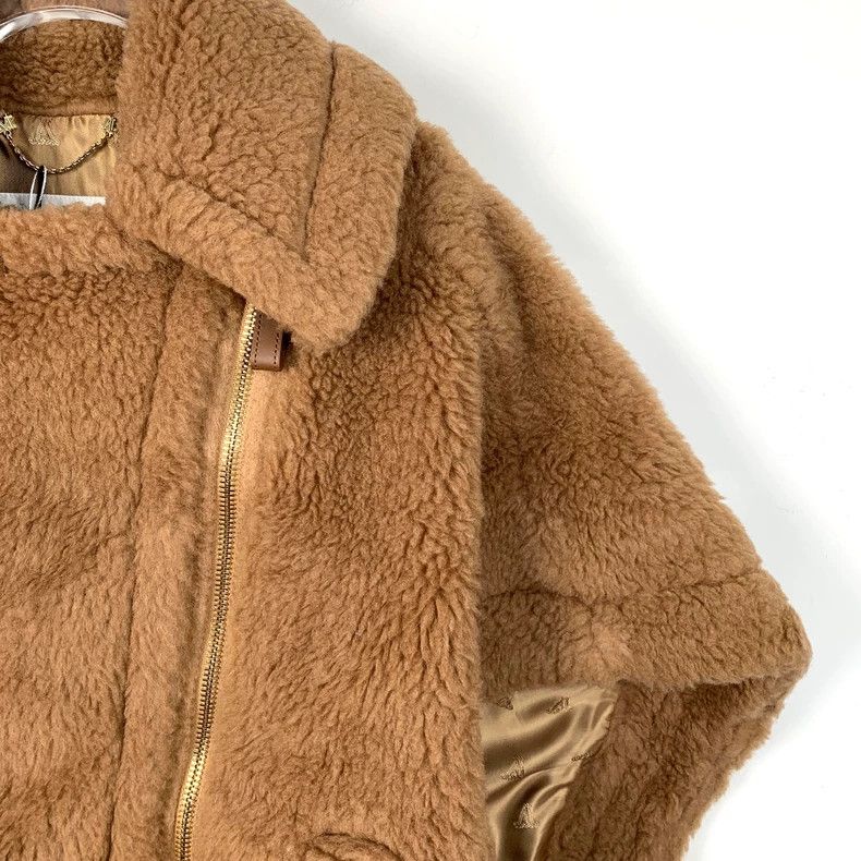 Max Mara Max Mara Camel Teddy Cropped Cape Coat with Lapel and Diag Size S / US 4 / IT 40 - 3 Thumbnail