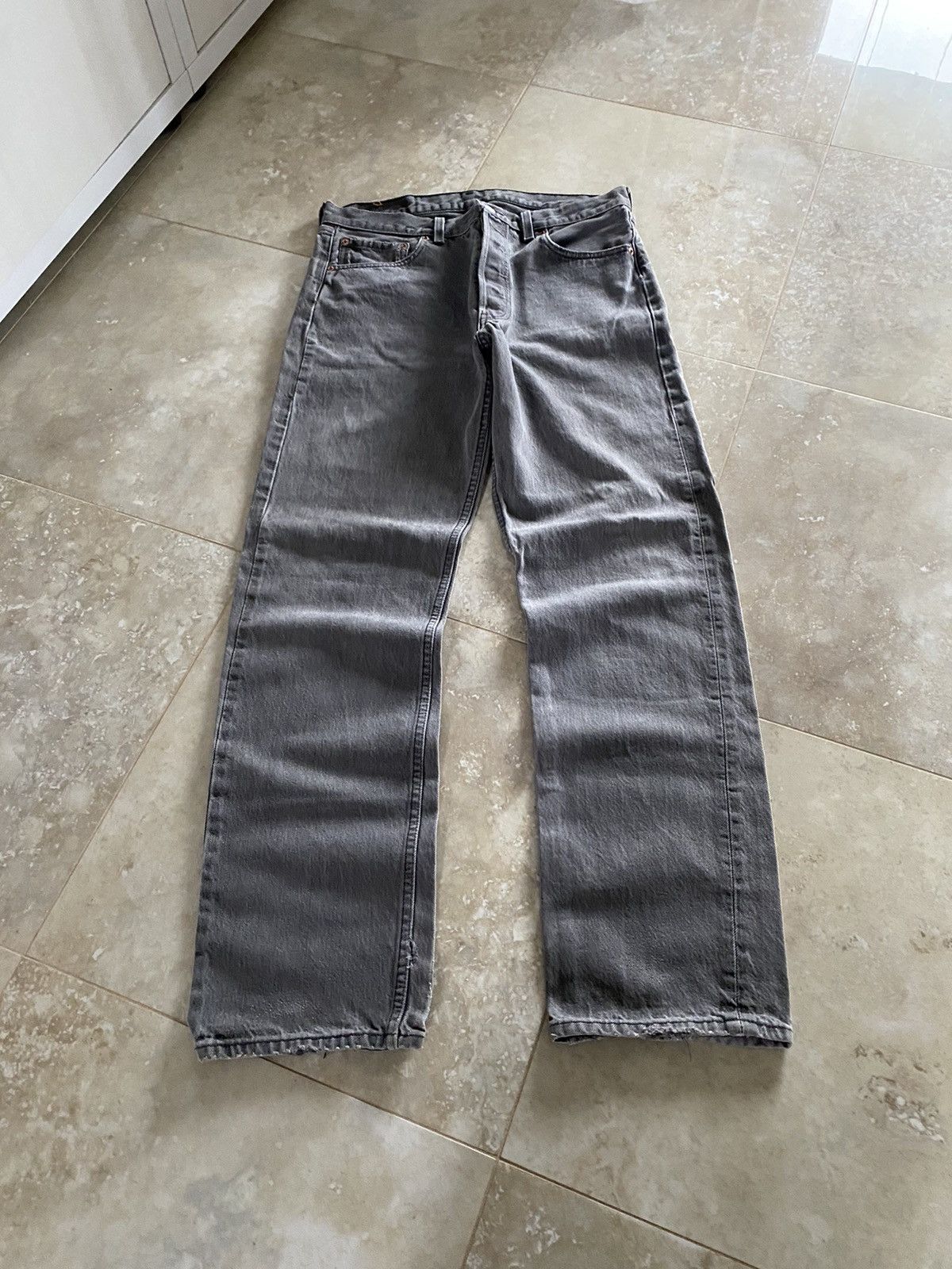 Levi's Vintage Levis 501 Baggy Jeans Made Usa 2000s Washed Denim Size US 34 / EU 50 - 2 Thumbnail