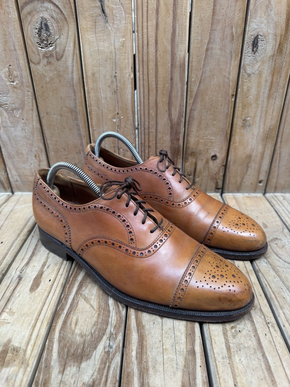 Crockett & Jones Crockett & Jones x Barneys Newyork Men’s dress shoes US 9.5D Size US 9.5 / EU 42-43 - 14 Thumbnail