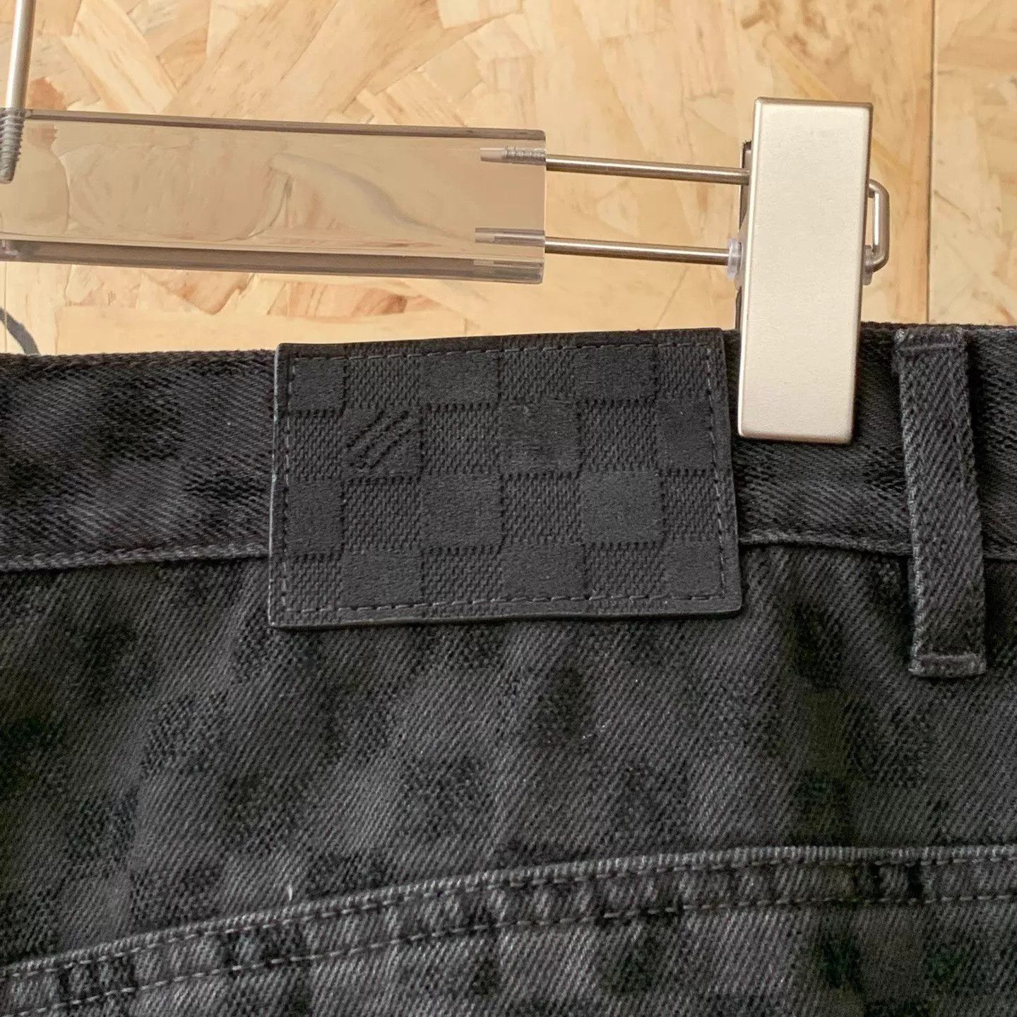 Louis Vuitton Louis Vuitton SS25 Damier Flocked Check Jeans 36 Size US 36 / EU 52 - 6 Thumbnail