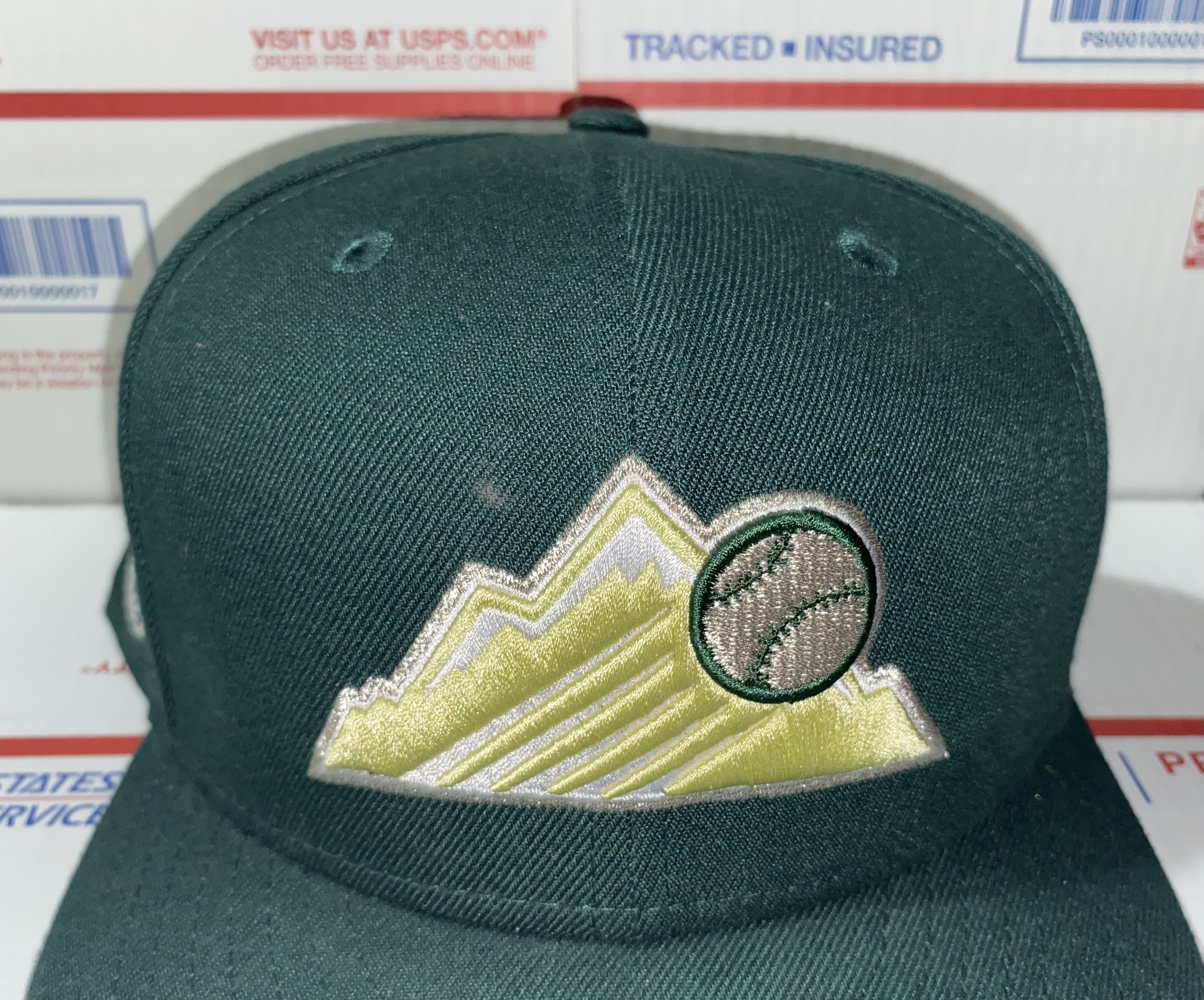 MLB × New Era Colorado Rockies 10 years Anniversary new era 7 3/8 RARE Ne Size ONE SIZE - 2 Thumbnail