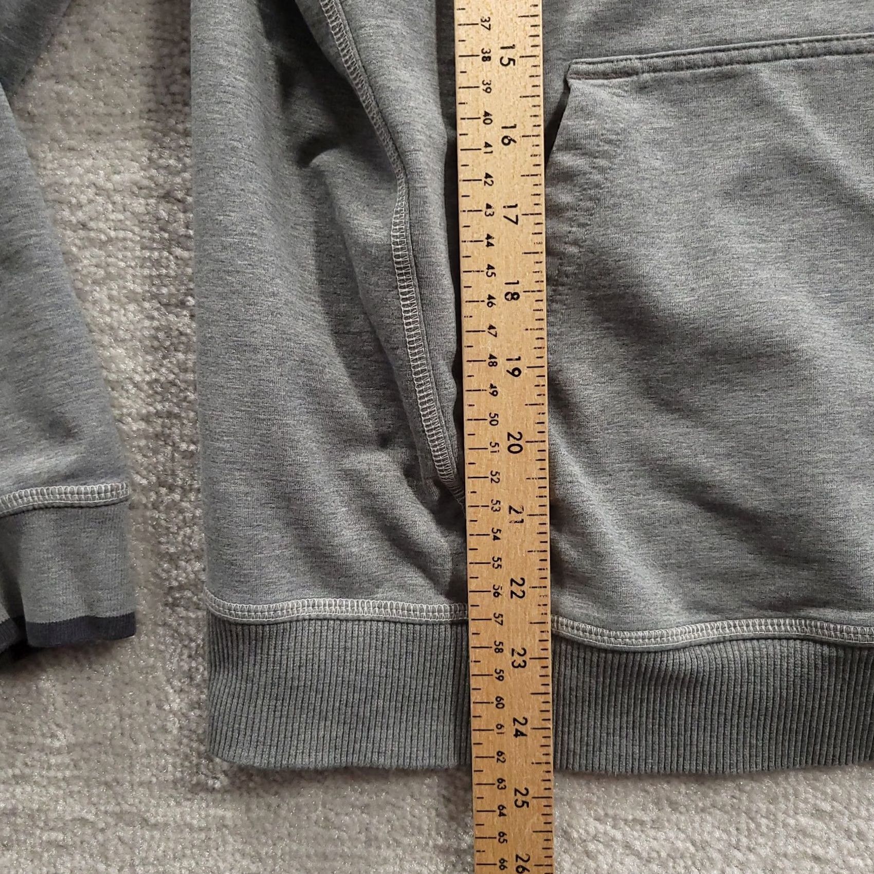 Puma PUMA Mens Hoodie Medium Gray Logo Embroidered Pullover Hooded Pockets Regular Hoodie Mens Gray Logo Embroidered Size US M / EU 48-50 / 2 - 6 Thumbnail