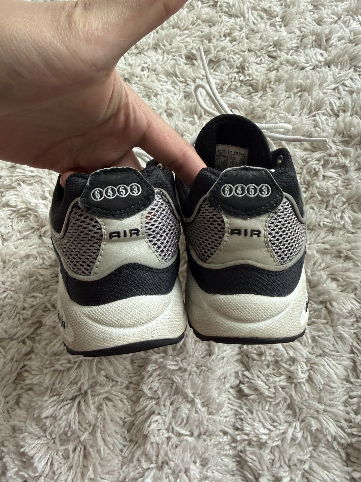 Nike Nike Air Famished Sz 5Y Womens 6.5 Black/Silver Vintage 2000 Size US 6.5 / IT 36.5 - 5 Thumbnail