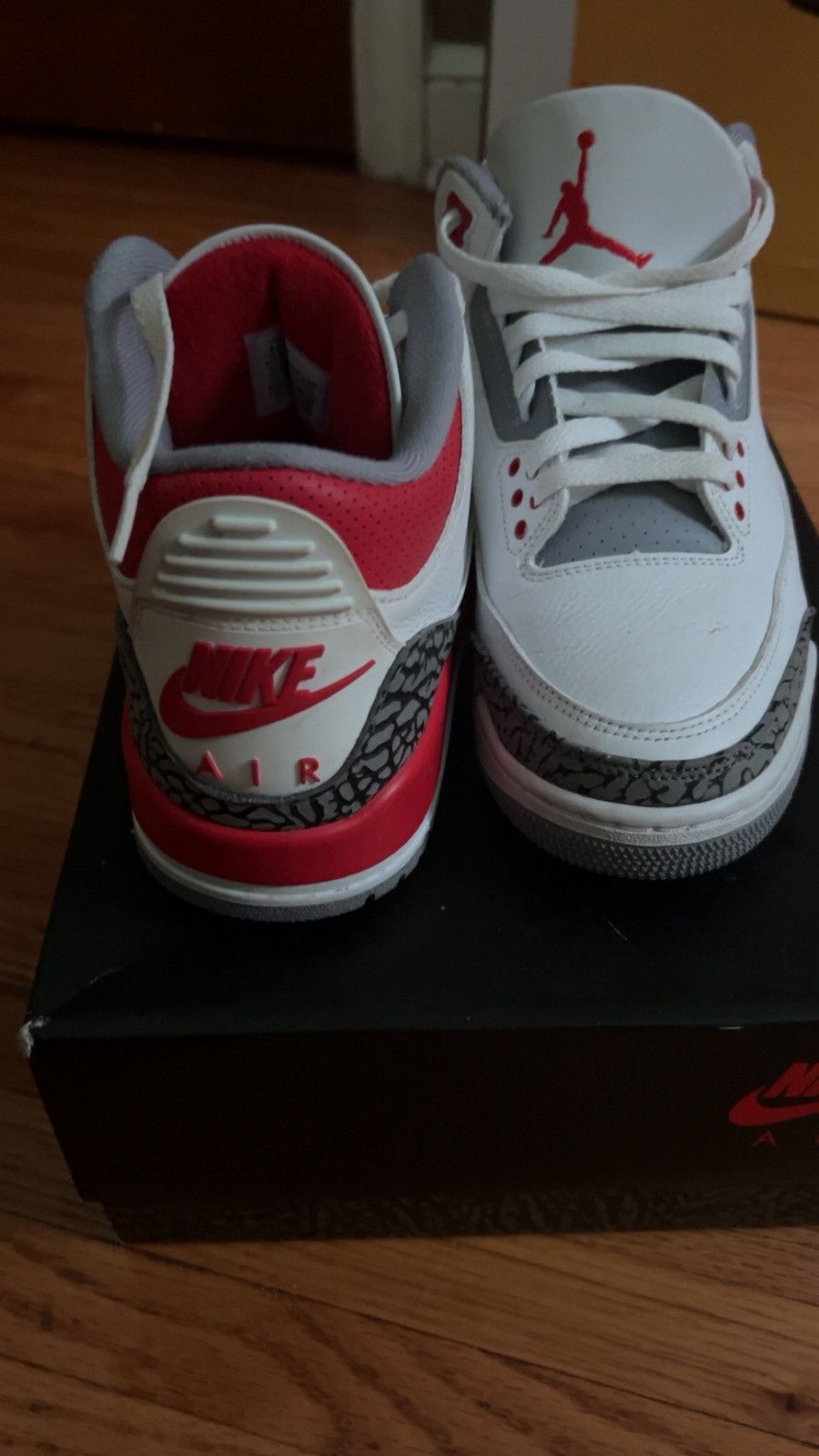Jordan Brand Fire Red Jordan 3s Size US 8.5 / EU 41-42 - 6 Thumbnail