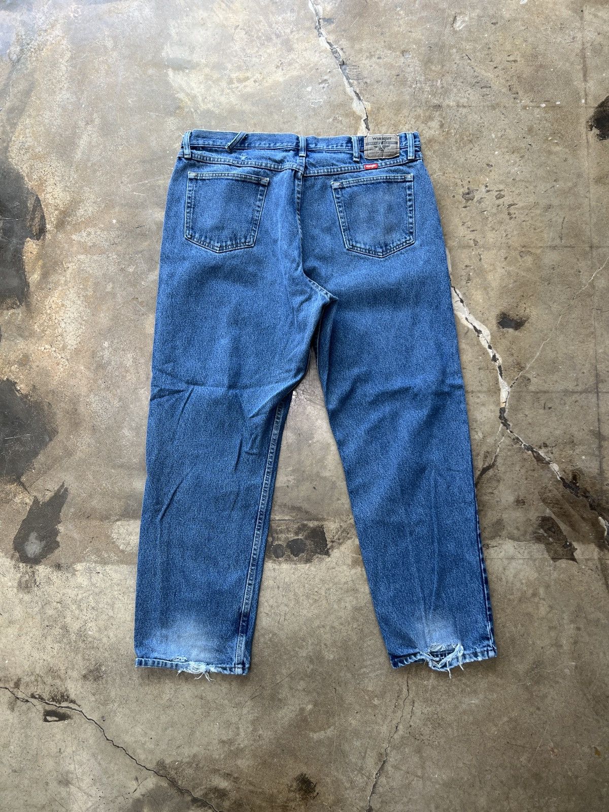 Vintage × Wrangler Wrangler Jeans Distressed Leg Opening Sz. 40x32 Size US 40 / EU 56 - 2 Thumbnail