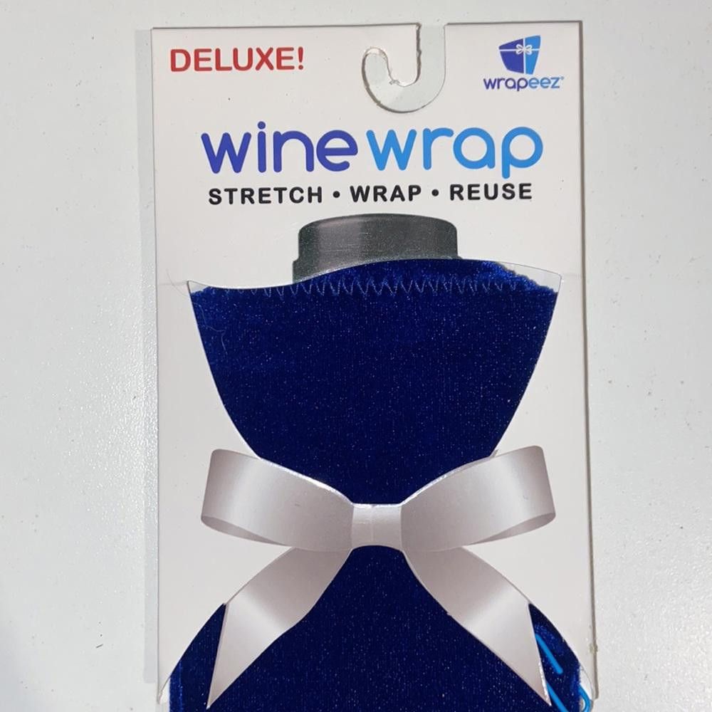 Designer NWT Blue Velvet Fabric Bottle Gift Wrappers Size ONE SIZE - 3 Thumbnail