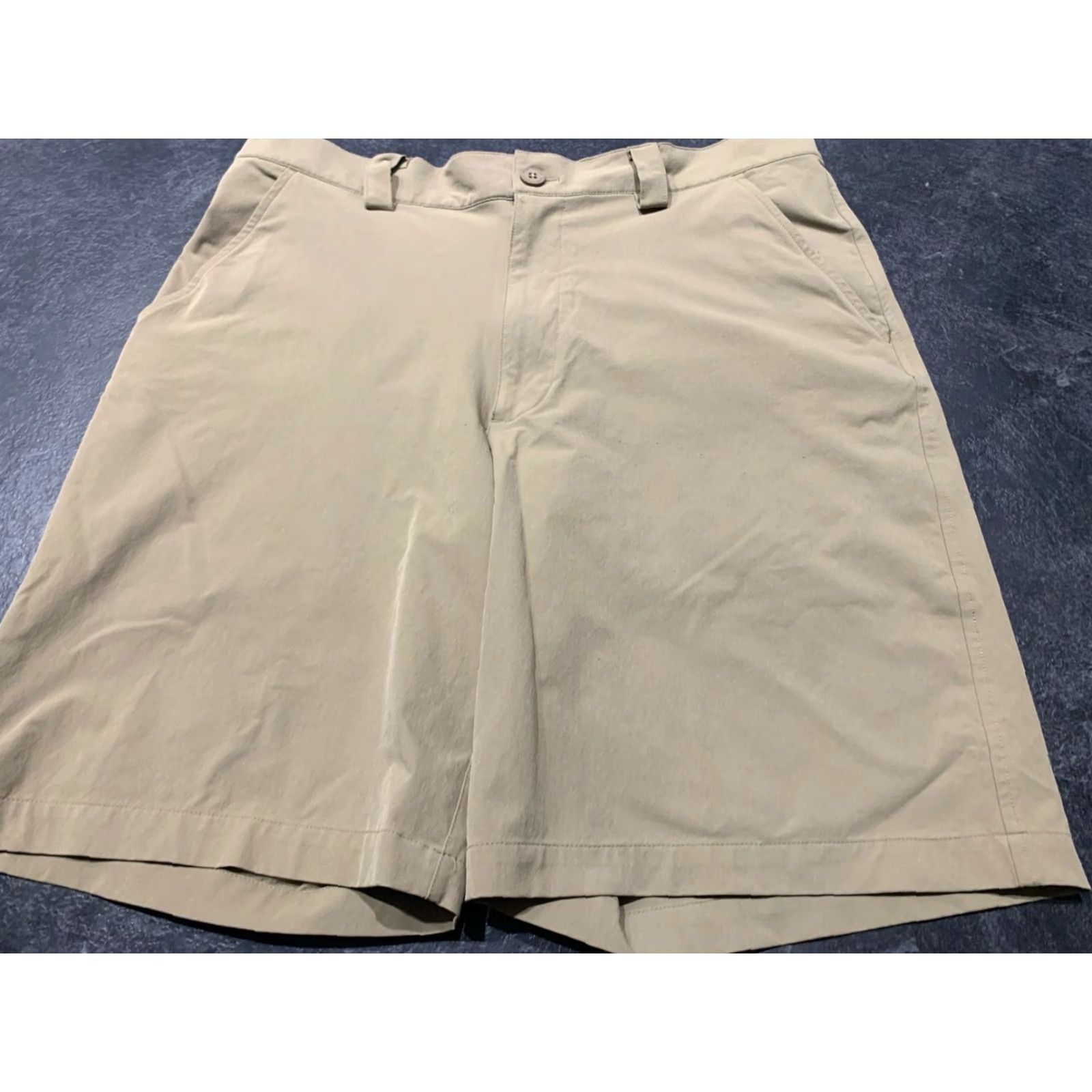 Under Armour Under Armour Men’s Golf Shorts Sz 32 Beige Nylon Blend Bermuda Casual Regular Mens Size US 32 / EU 48 - 2 Thumbnail