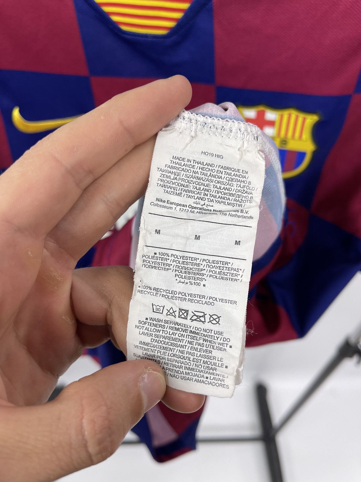 Nike Nike FC Barcelona Soccer Home Short Jersey 2019/2020 Size M Size US M / EU 48-50 / 2 - 7 Thumbnail