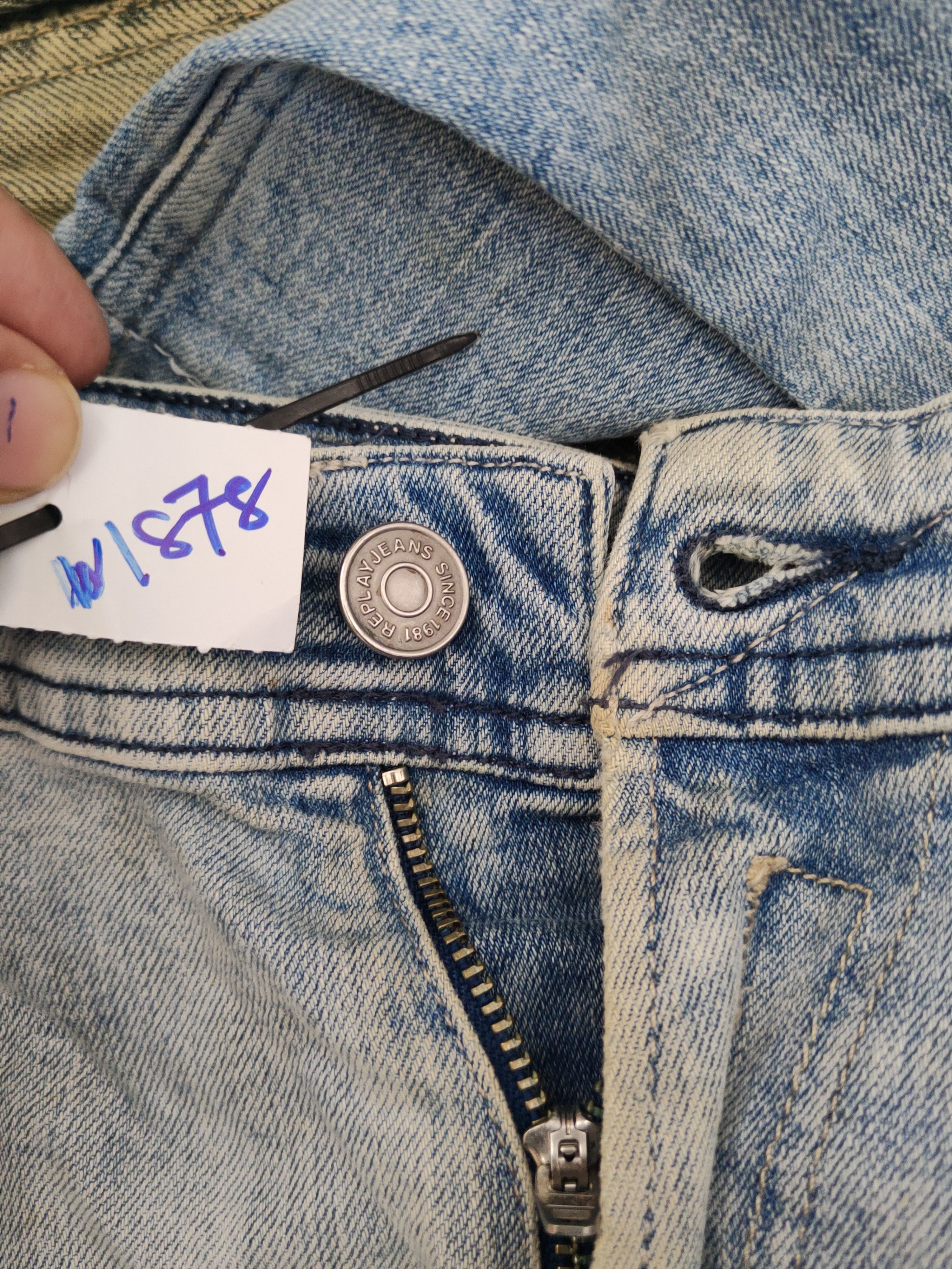 Replay Replay Light Blue Distressed Ripped denim Jeans #W1878 Size US 33 - 20 Thumbnail
