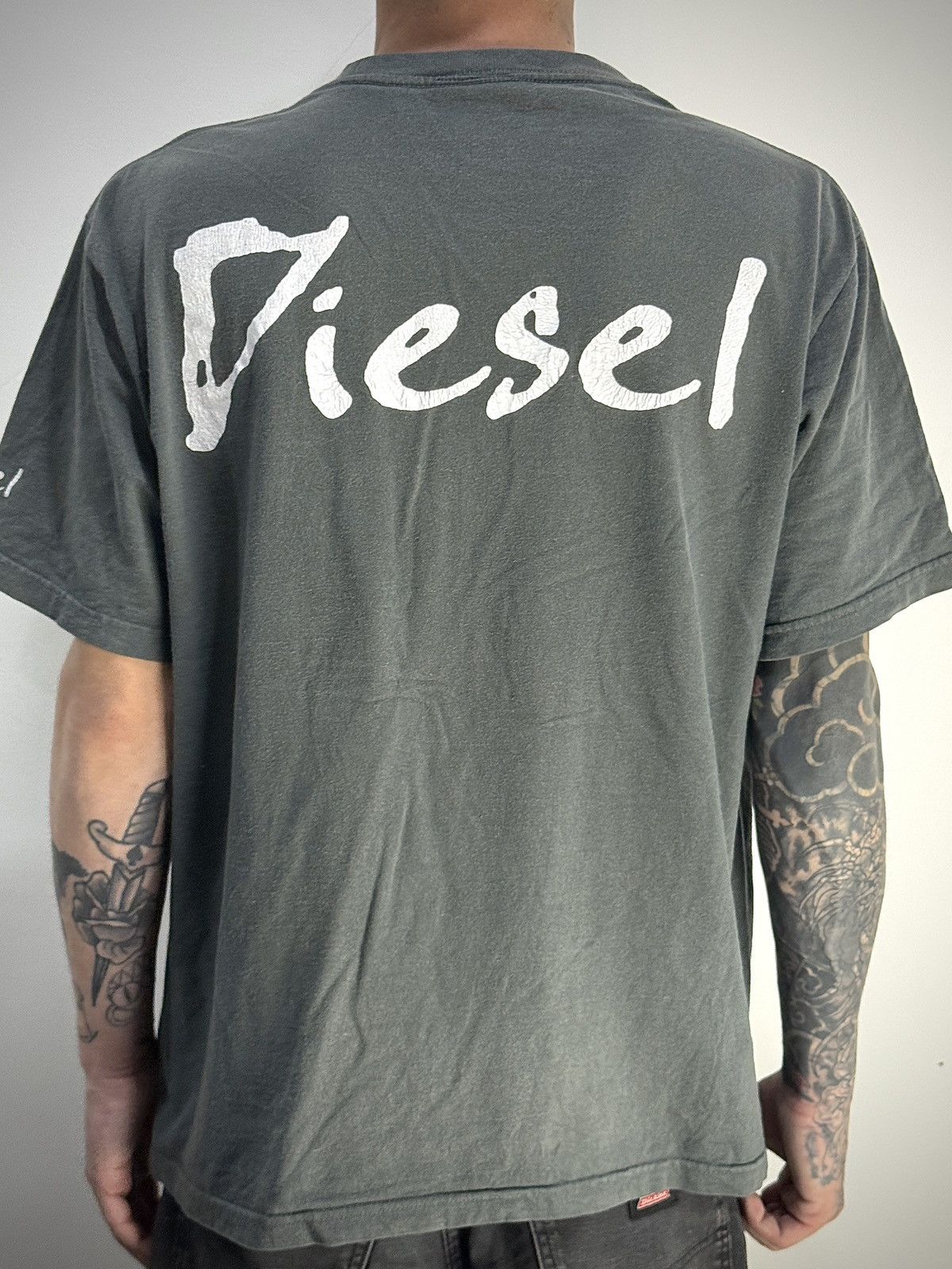 Diesel Vintage Diesel Og Double Side Logo Tshirt Size US XL / EU 56 / 4 - 2 Thumbnail