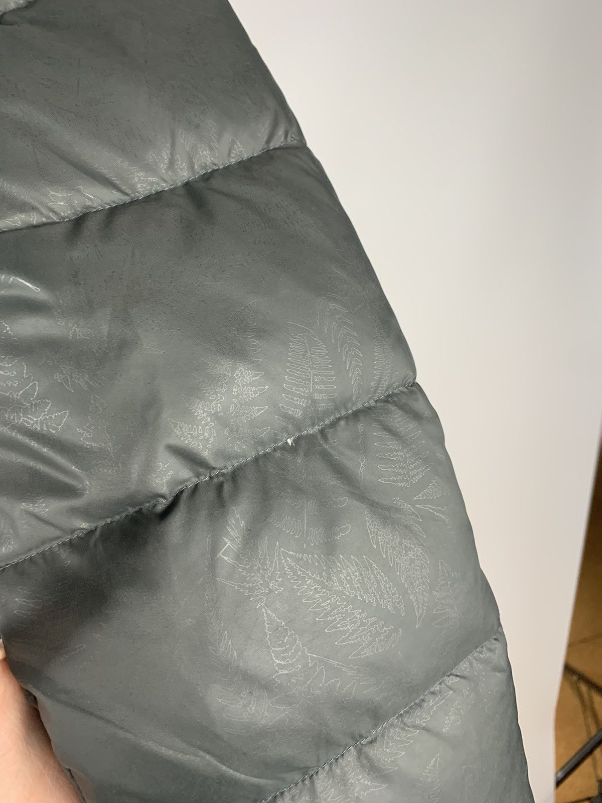 The North Face Vintage The North Face 550 Puffer Down Full Zip Jacket Hood Size S / US 4 / IT 40 - 10 Thumbnail