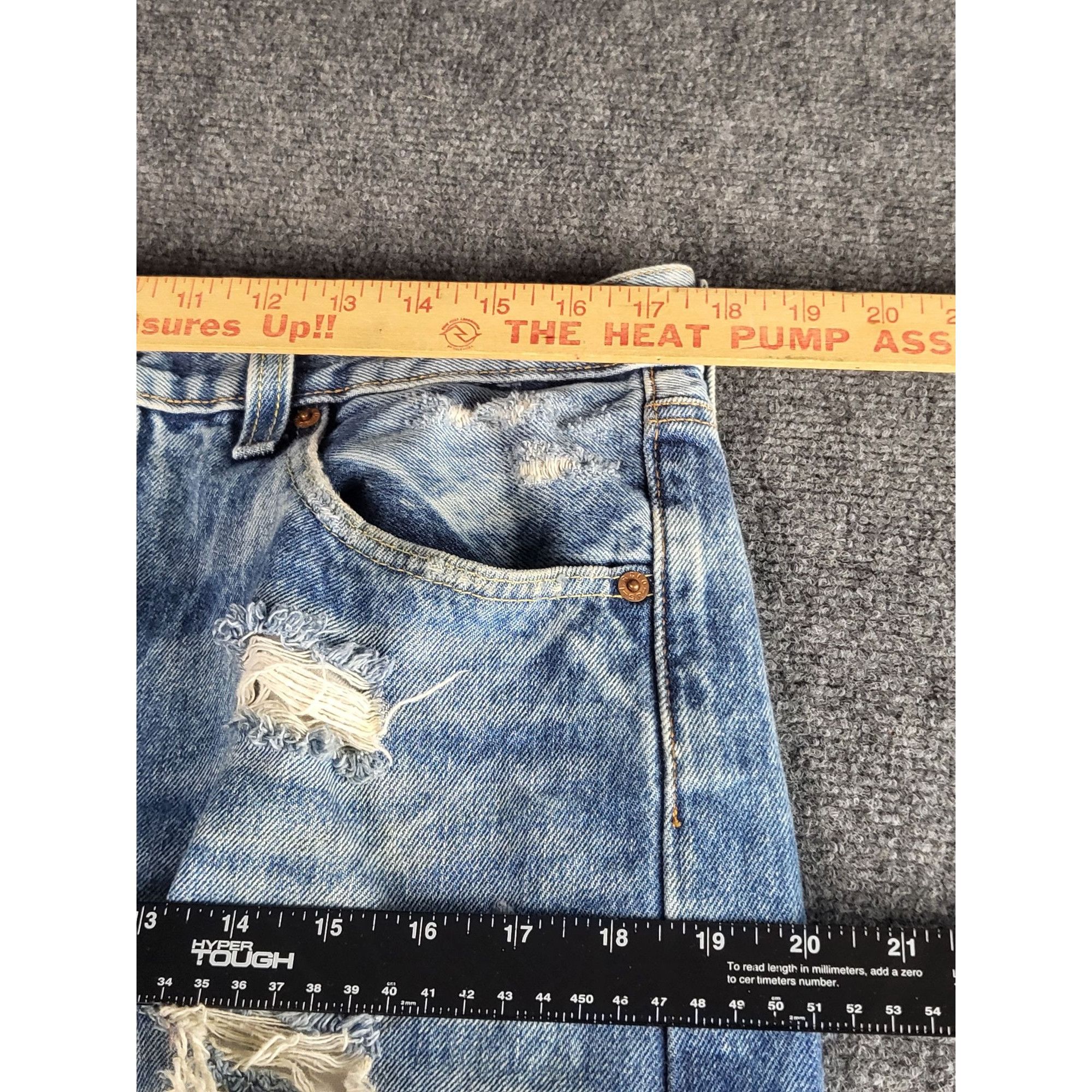 Levi's Levi's Men 501 Buttonfly Jeans Sz 34X34 Straight WPL 423 Rip Size US 34 / EU 50 - 5 Thumbnail