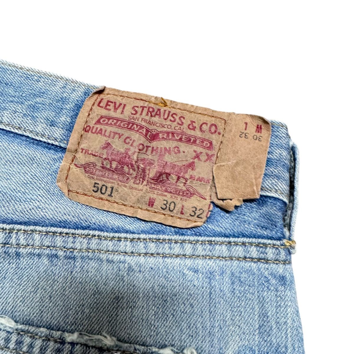 Levi's Levis 501 Distressed Jeans Size US 31 - 14 Thumbnail