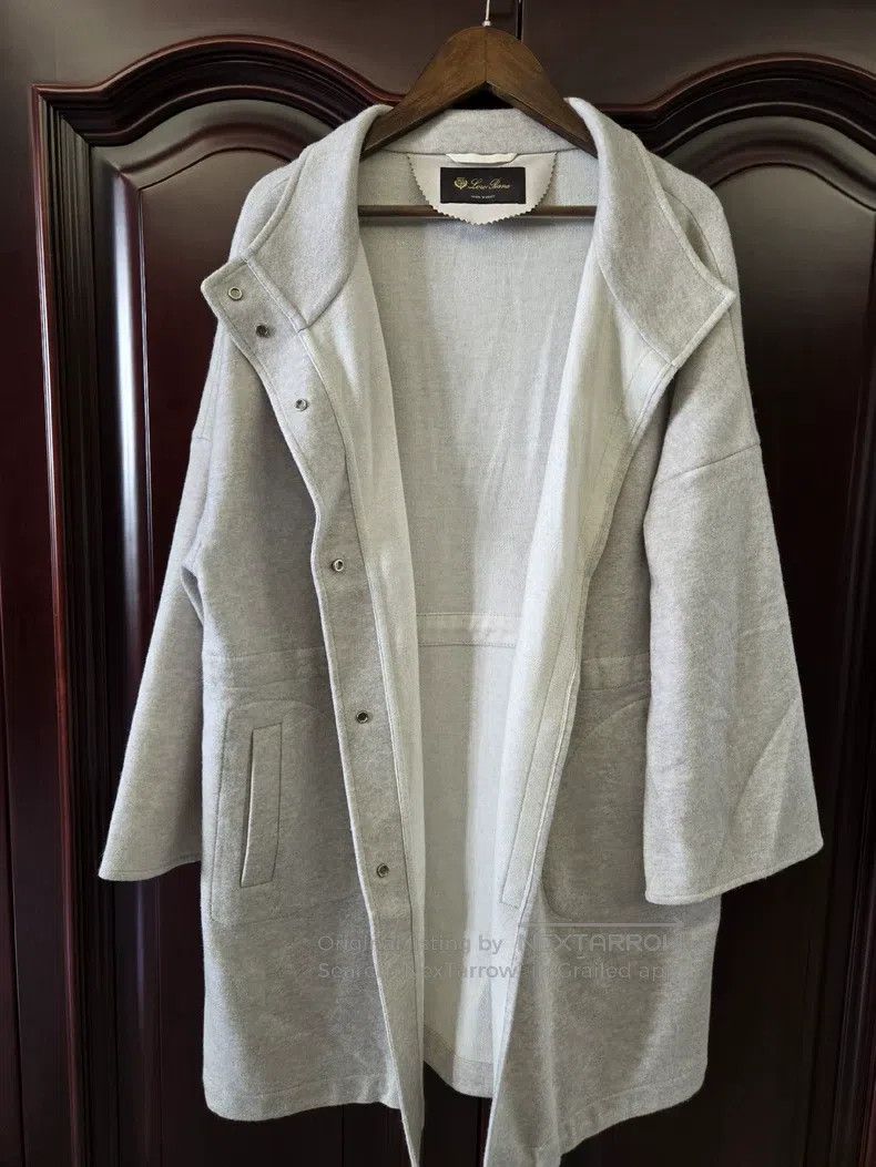 Loro Piana Lora Piana Double-sided cashmere coat, made with Baby Cash Size S / US 4 / IT 40 - 1 Thumbnail