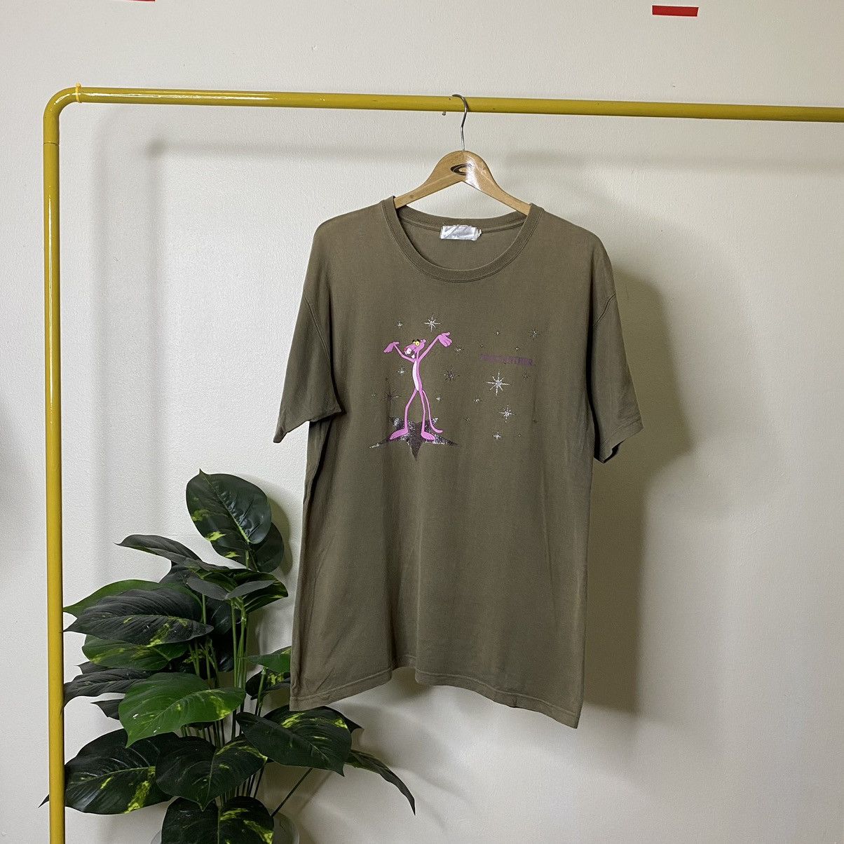 Cartoon Network × Vintage Vintage 1990s Pink Panther T Shirt Size US L / EU 52-54 / 3 - 1 Thumbnail
