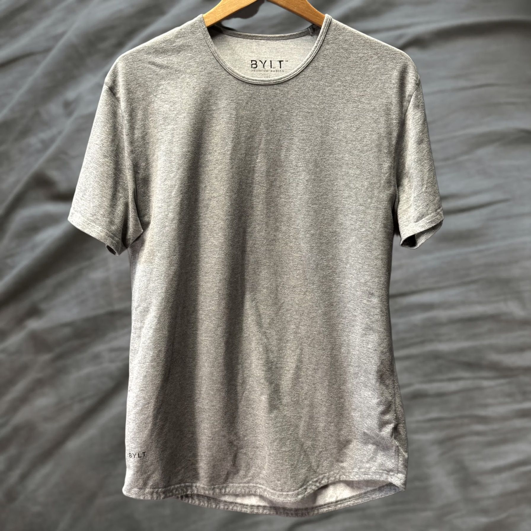 Other BYLT Shirt Mens Large Gray Drop-Cut Crewneck Premium Basics Size US L / EU 52-54 / 3 - 1 Thumbnail