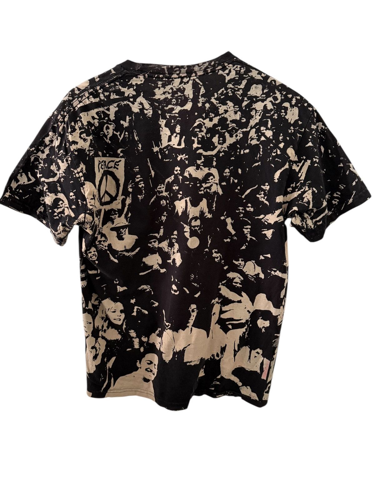 Band Tees 2009 Woodstock Crowd All Over Print AOP T-Shirt Size US M / EU 48-50 / 2 - 2 Thumbnail