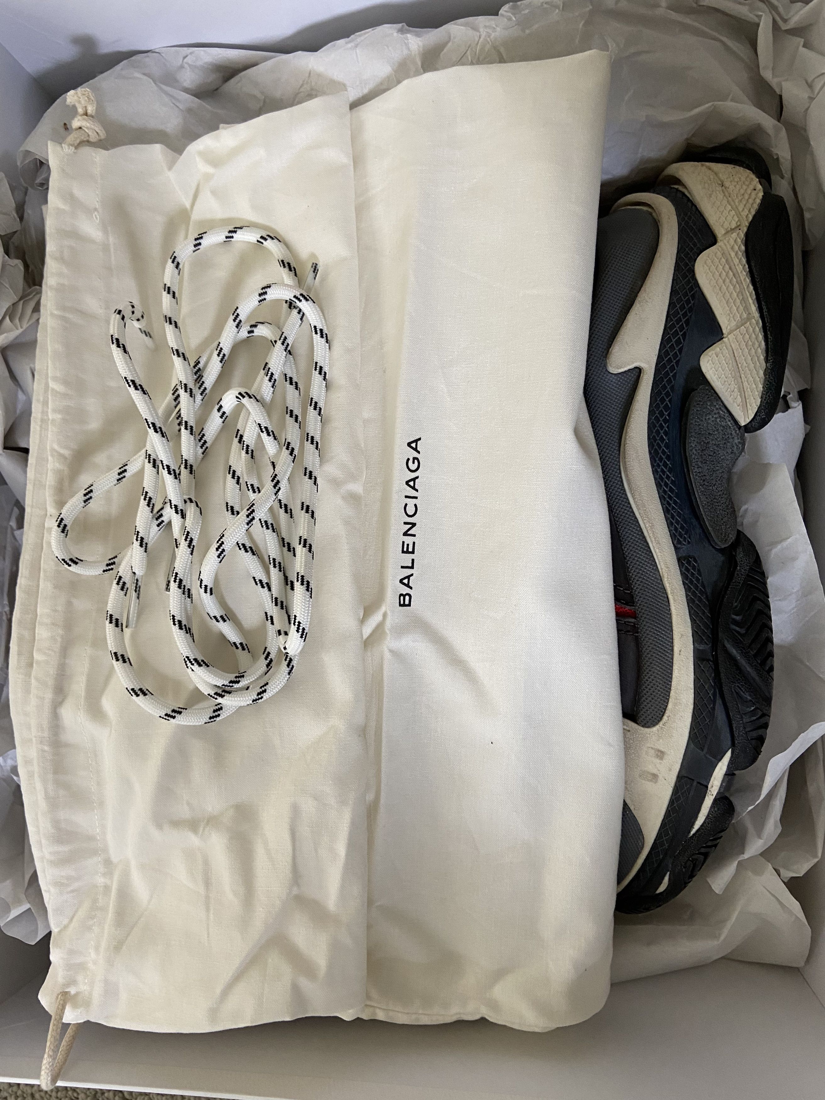 Balenciaga Balenciaga Triple S Sneaker Red Black OG version size 40 Size US 7 / EU 40 - 2 Thumbnail