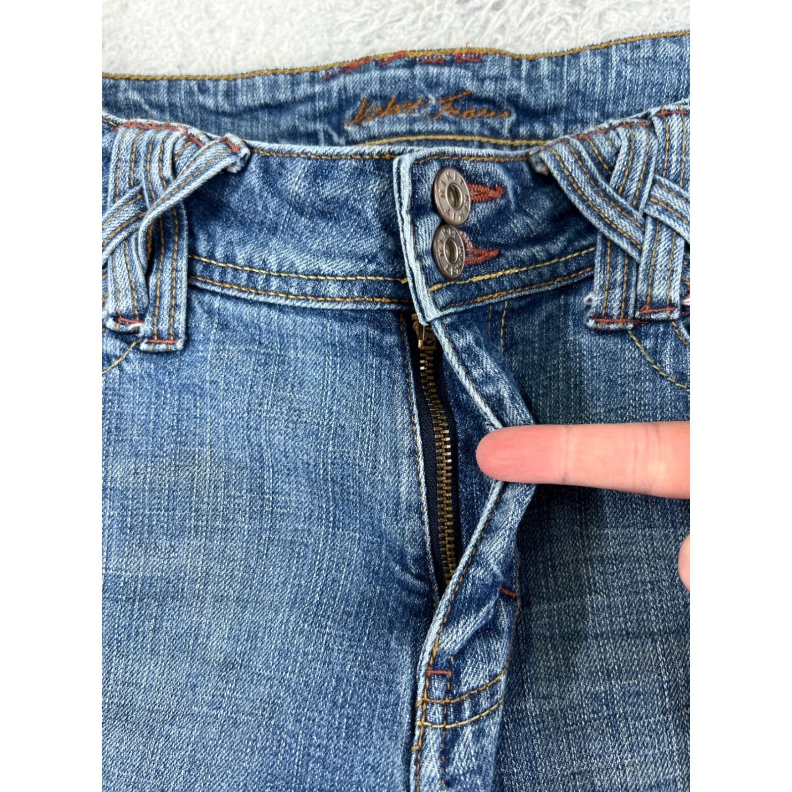 Jordache Kikit Jeans Womens 8 Blue Denim Flared Distressed 5-Pocket Cotton By Jordache Adults Regular Size 8 Womens Size 30" / US 8 / IT 44 - 7 Thumbnail