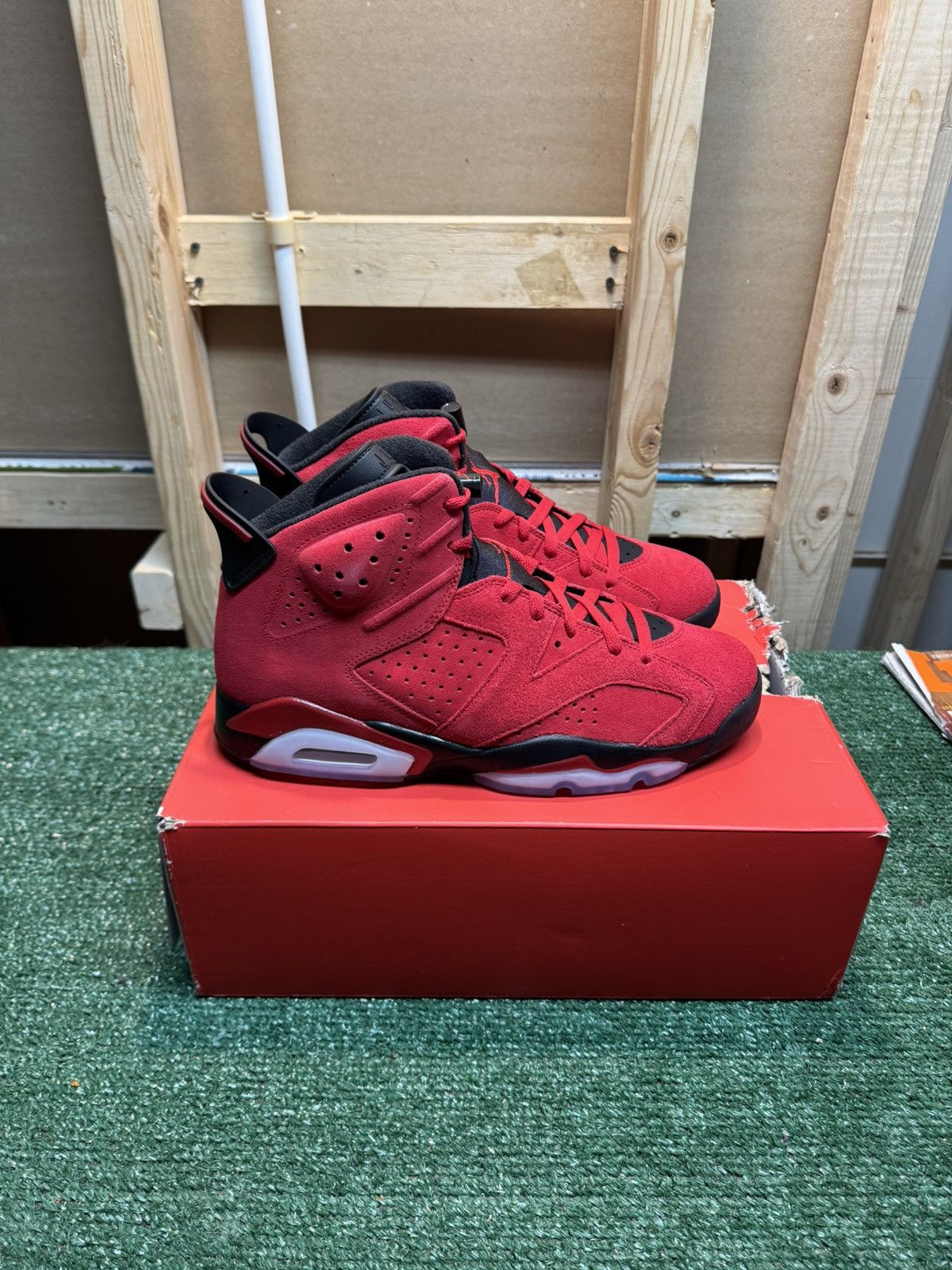 Jordan Brand Jordan Retro 6 Toro Bravo Size 11 Size US 11 / EU 44 - 8 Thumbnail