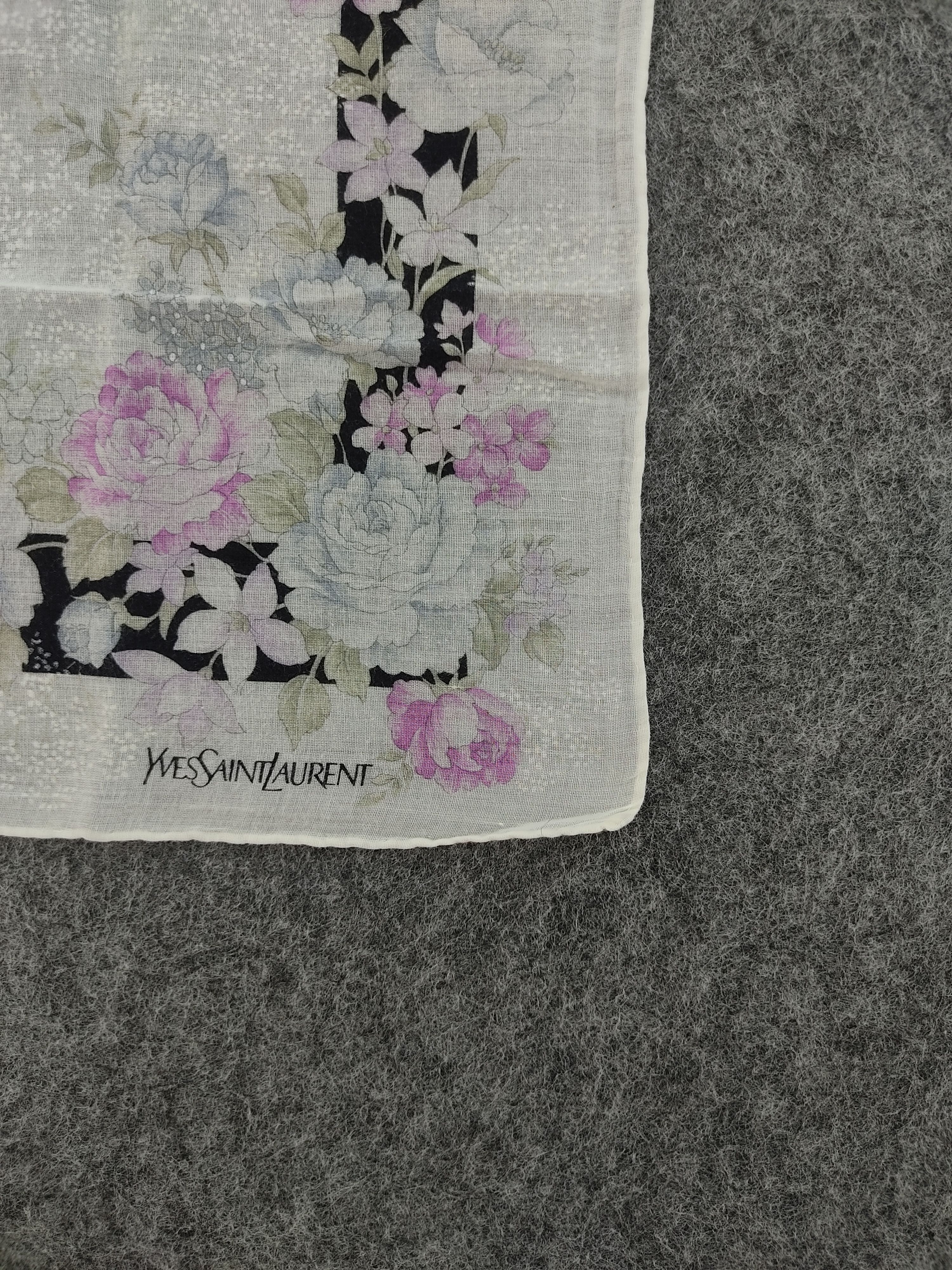 Yves Saint Laurent Vintage Yves Saint Laurent Handkerchief Neckerchief H008C Size ONE SIZE - 3 Thumbnail