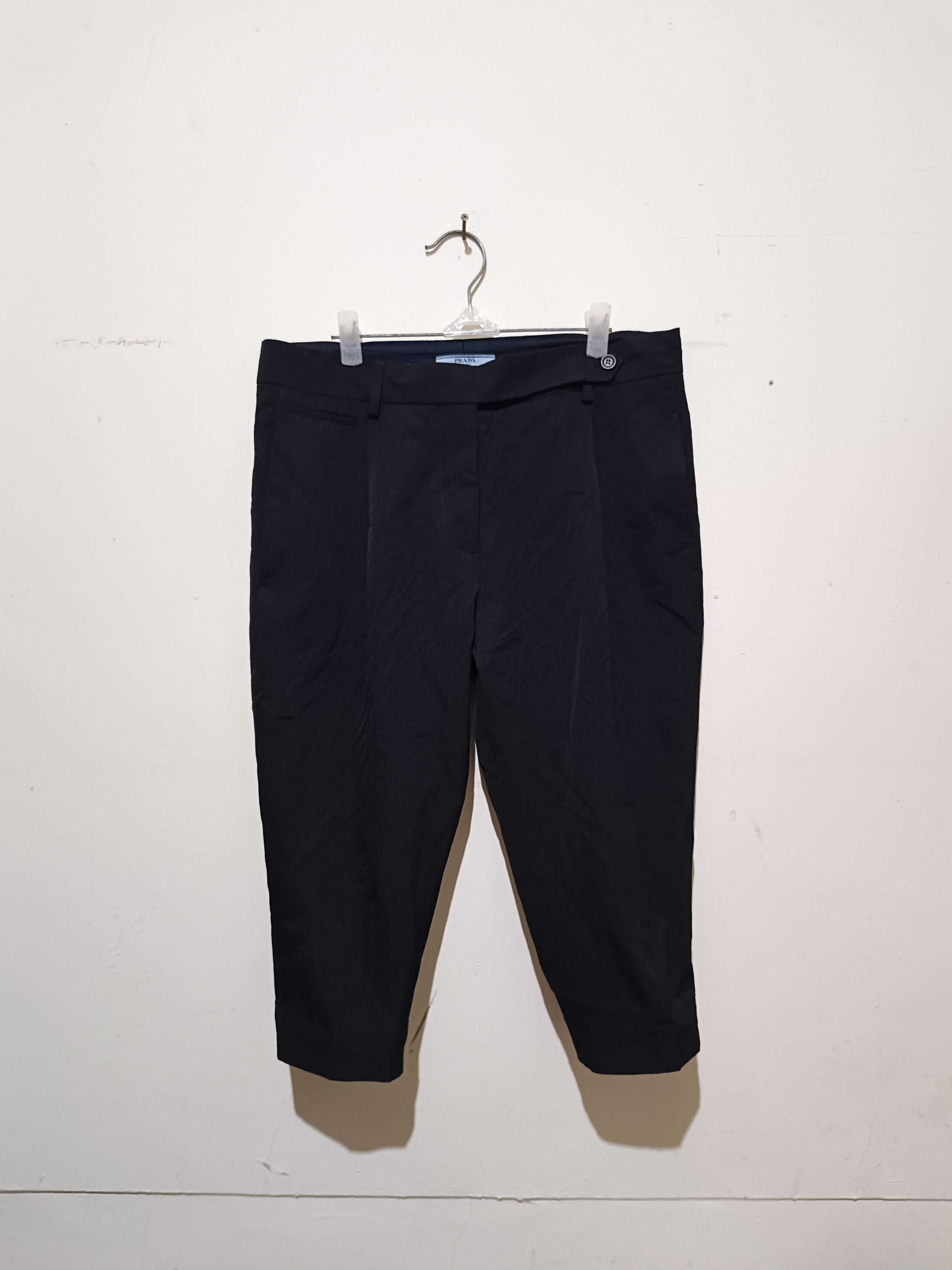 Prada Prada black capri pants Size 33" - 1 Thumbnail