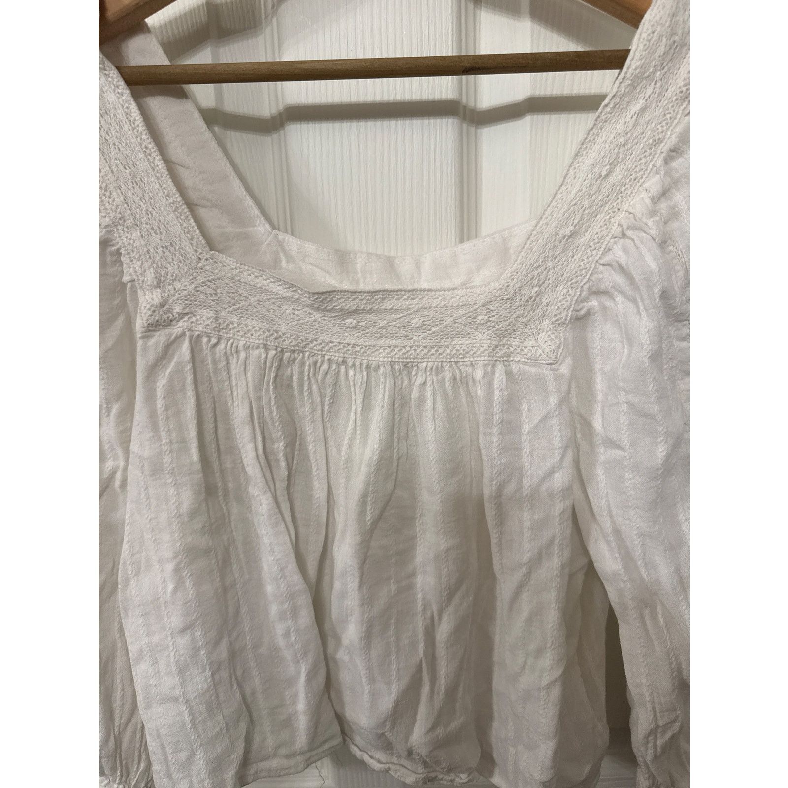 American Eagle Outfitters American Eagle White Boho Babydoll Eyelet Peasant Top, M Size M / US 6-8 / IT 42-44 - 5 Thumbnail
