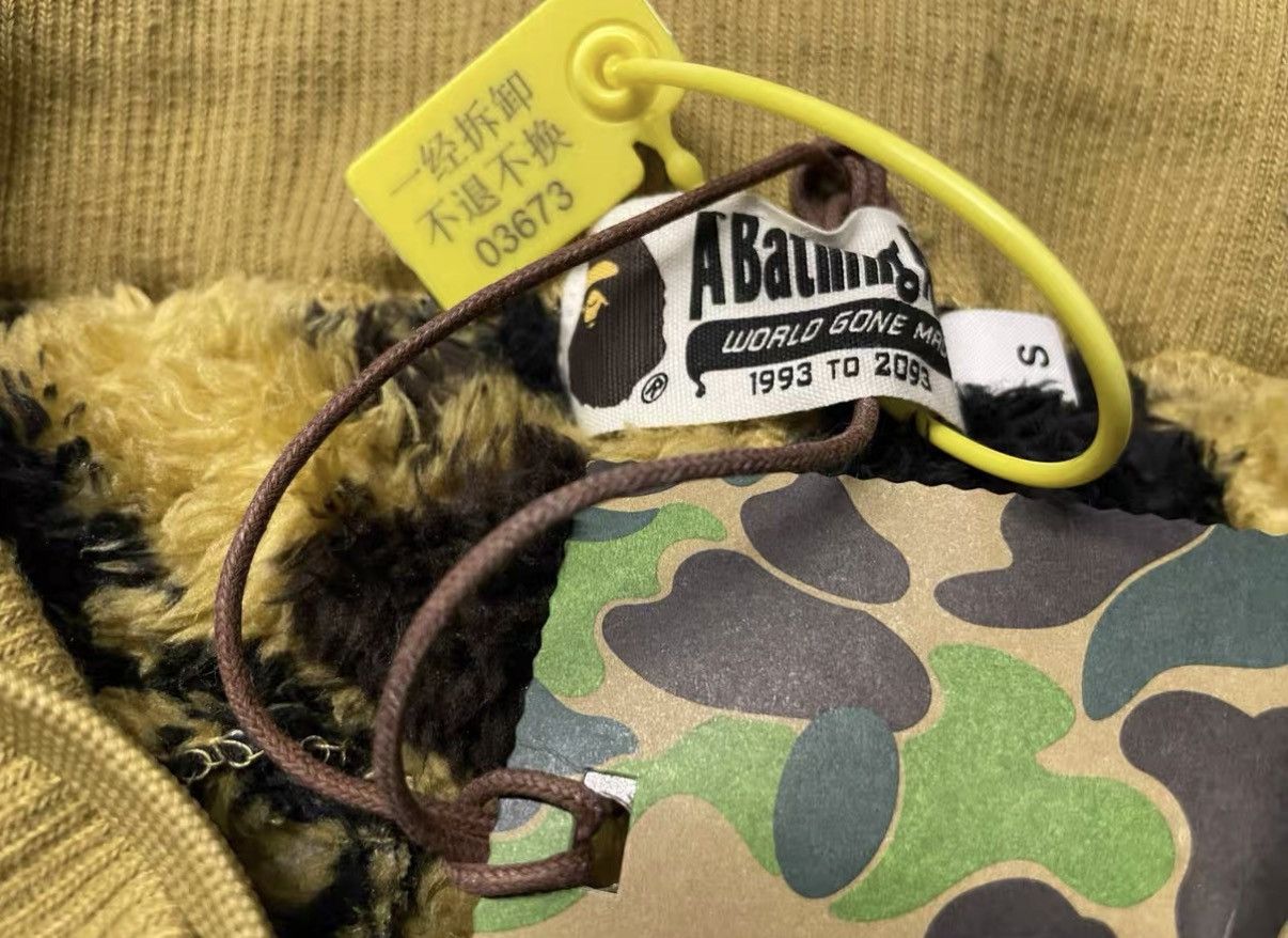 Bape Bape Yellow Camo Fleece Sweatpants J31 Size US 32 / EU 48 - 5 Thumbnail