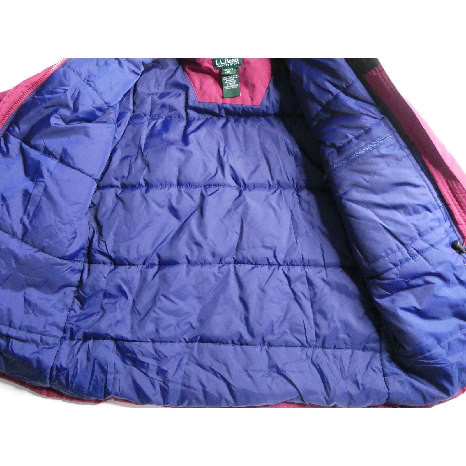 L.L. Bean LL Bean heavy winter coat, lined, size: small, color: wine Size S / US 4 / IT 40 - 5 Thumbnail