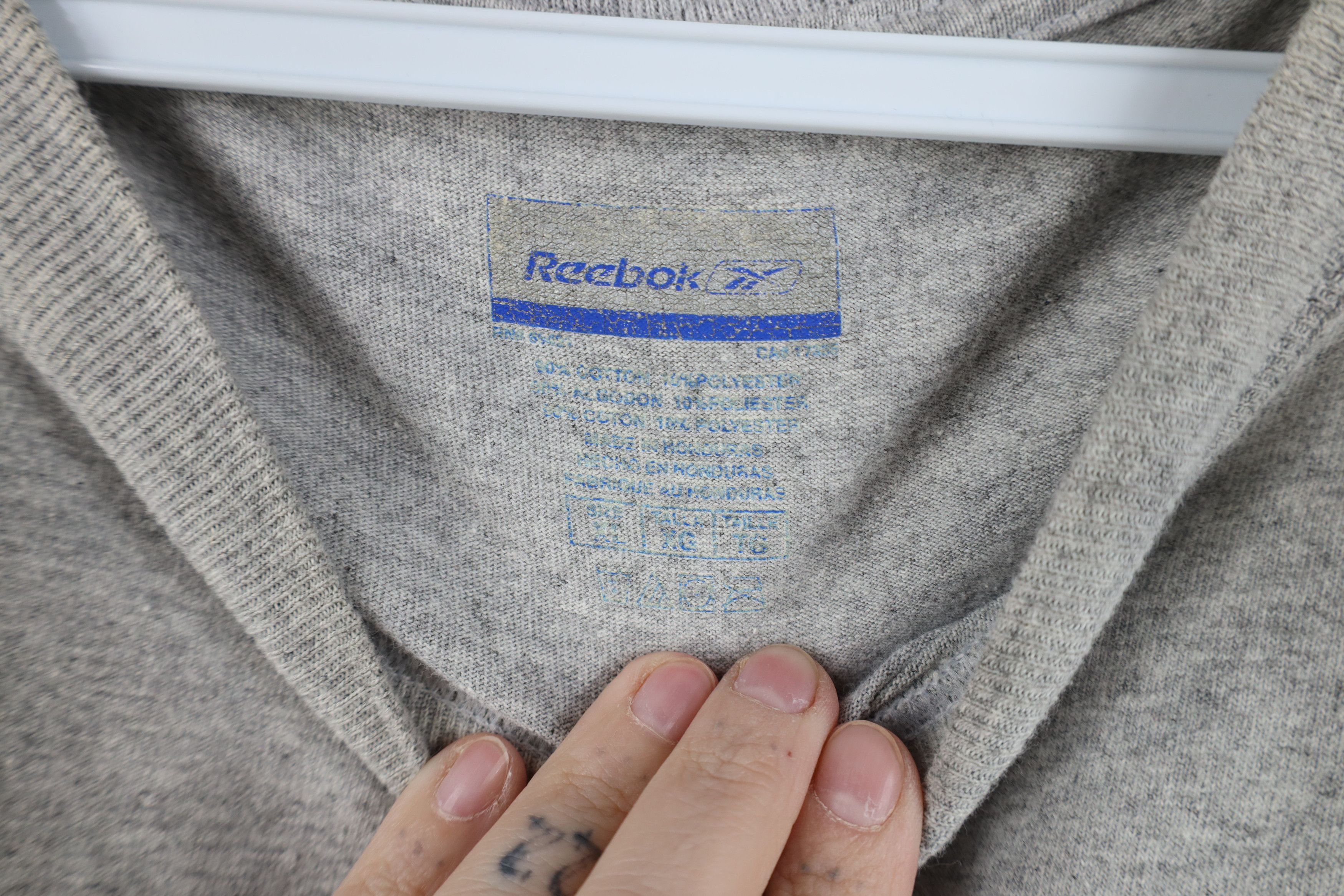 Reebok Vintage Reebok Pistons Basketball T-Shirt Heather Gray Size US XL / EU 56 / 4 - 10 Thumbnail
