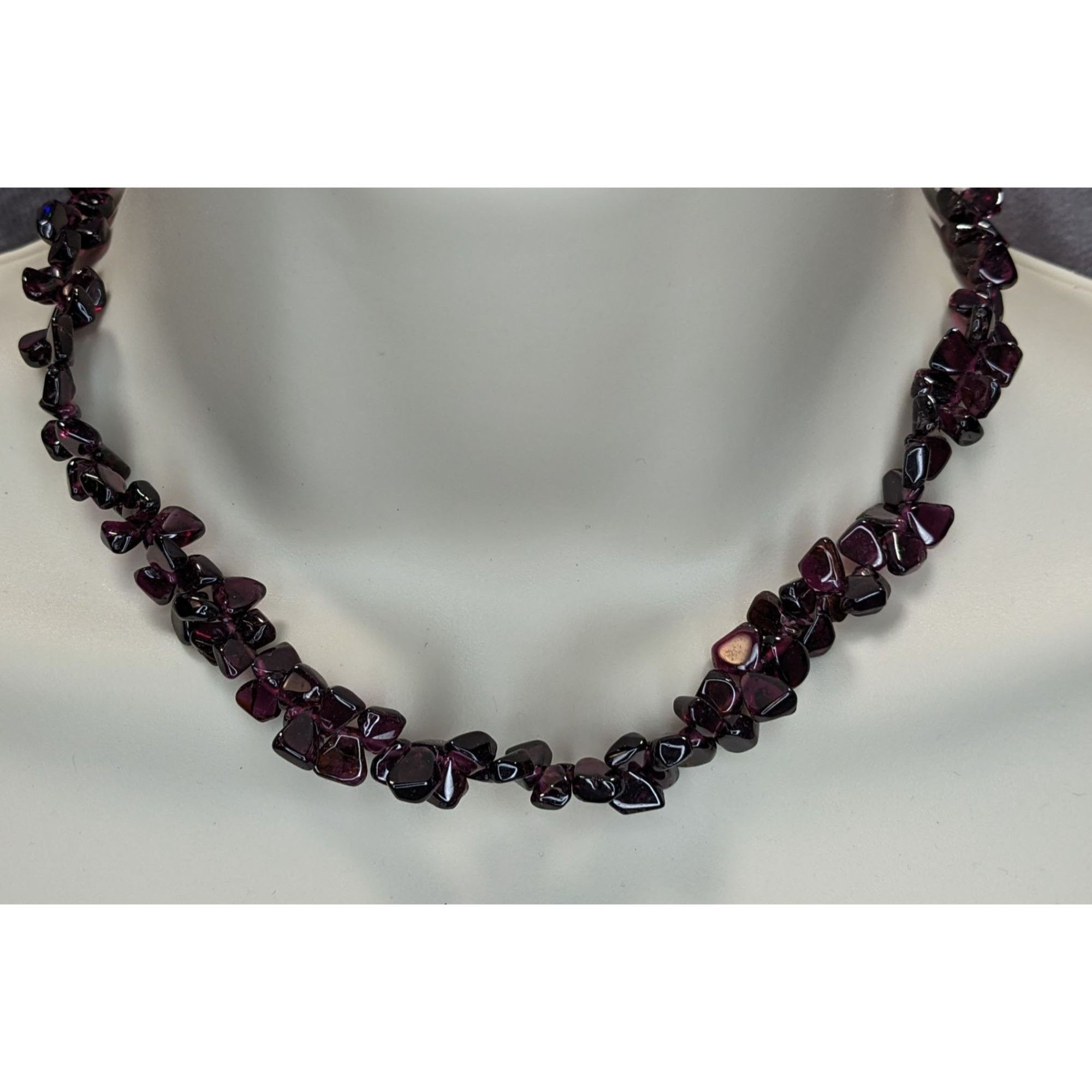 Handmade Vintage Handmade Natural Garnet Chip Necklace Size ONE SIZE - 1 Thumbnail