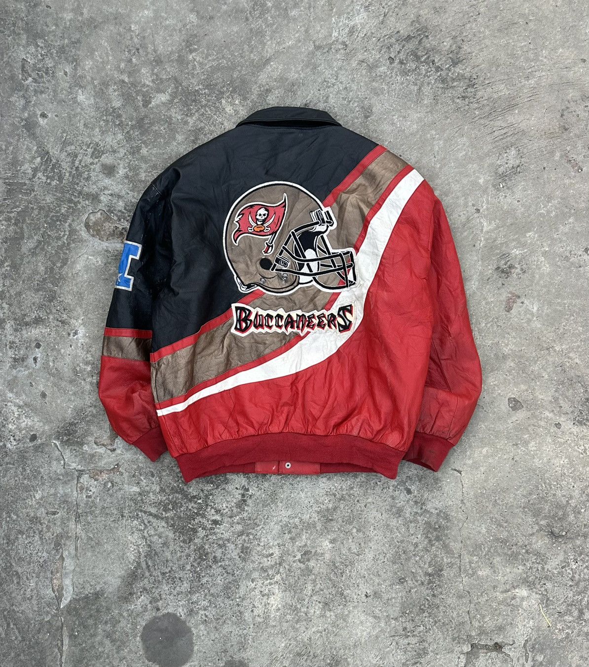 Reebok Rare Vintage Jeff Hamilton Buccaneers NFL x Reebok Jacket Size US XL / EU 56 / 4 - 2 Thumbnail