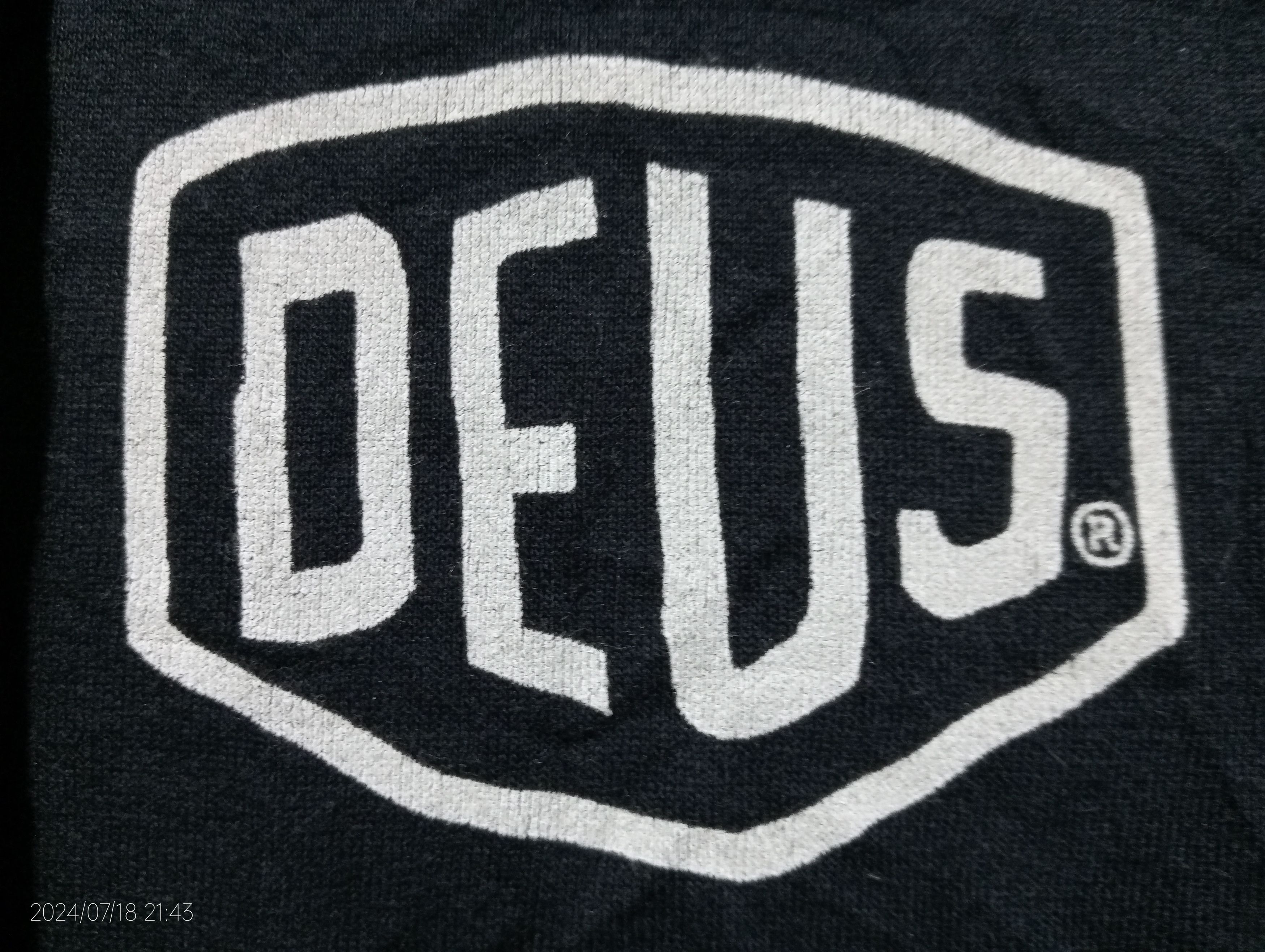 Deus Ex Machina Vintage Deus Ex Machina Camperdown Address Hoodie Very Rare Size US L / EU 52-54 / 3 - 9 Thumbnail