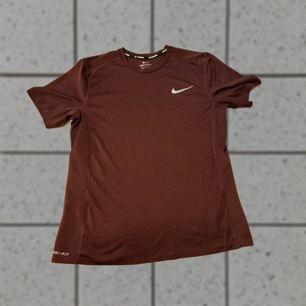Nike Nike Shirt Mens Medium M Burgundy Athletic Crew T-Shirt Tee Size US M / EU 48-50 / 2 - 1 Thumbnail