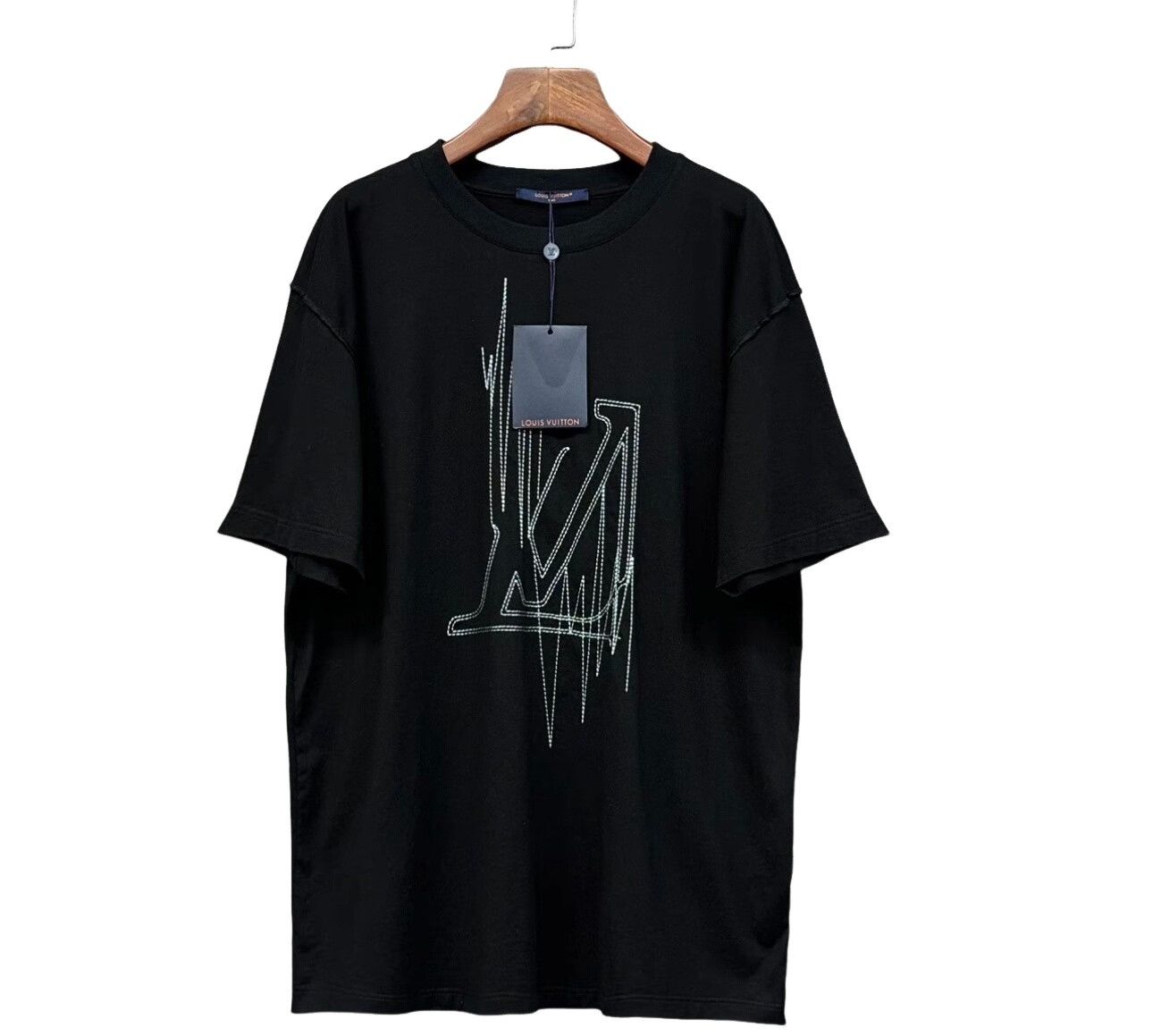 Louis Vuitton Louis Vuitton Embroidery Logo T-Shirt L Size US L / EU 52-54 / 3 - 1 Thumbnail