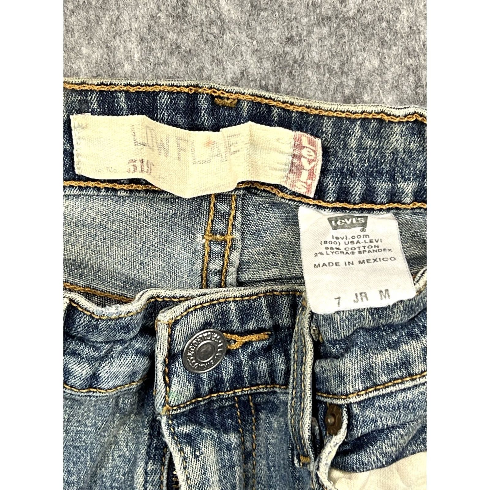 Levi's VINTAGE Levi’s 519 Jeans Women Regular Bootcut Low Flare 29in 28 Waist Light Blue Denim Size 7 Juniors Size 28" / US 6 / IT 42 - 7 Thumbnail