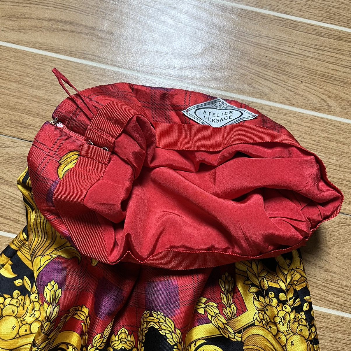 Versace Vintage Circa 1991 Atelier Versace Baroque Skirt Size 27" / US 4 / IT 40 - 5 Thumbnail