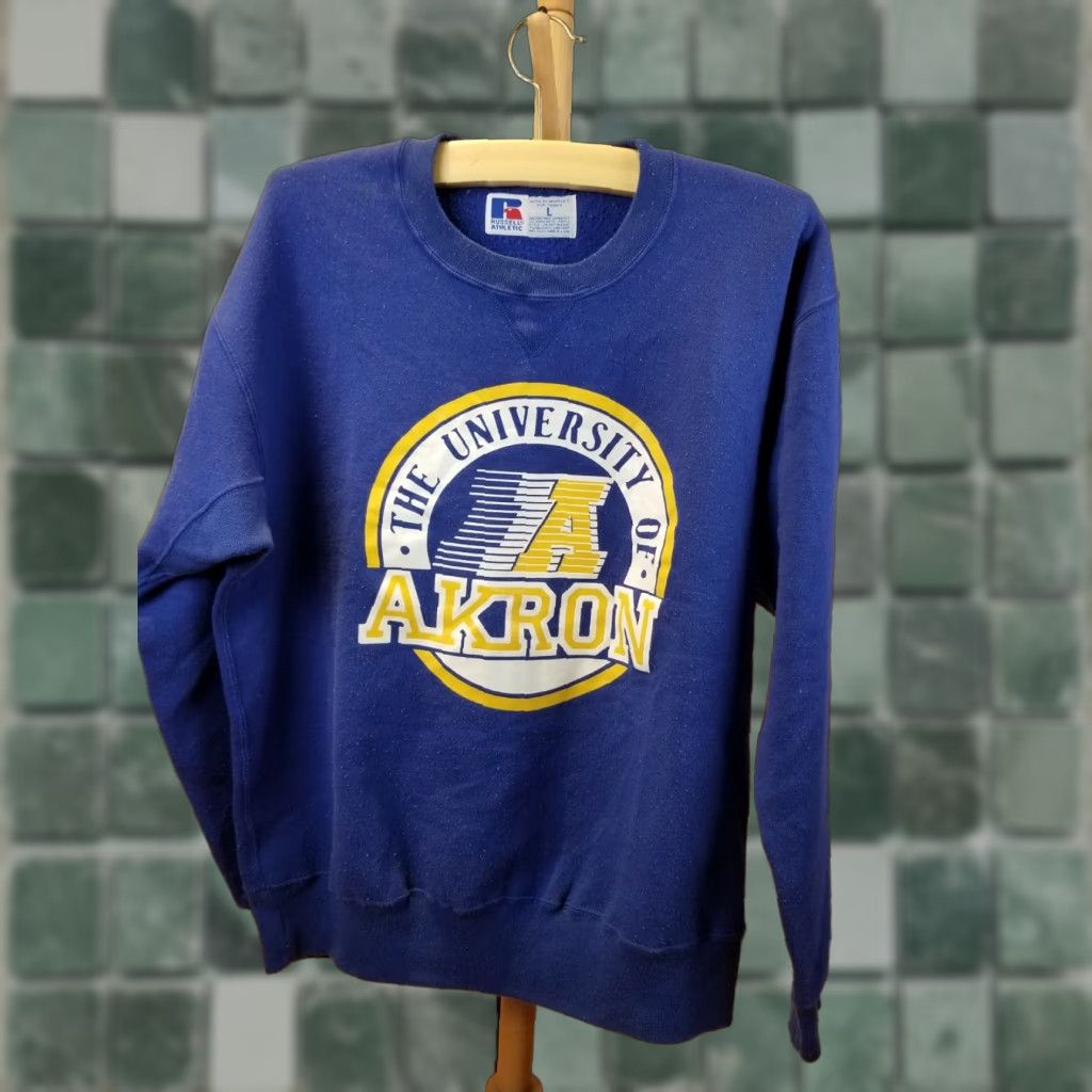 Vintage VINTAGE Akron University Russell Blue Sweatshirt SZ Large Shirt Mens Sweatshirt Blue 90s Cross Shoulder 22 Inch 24 Inch 27 Inch Size US L / EU 52-54 / 3 - 1 Thumbnail