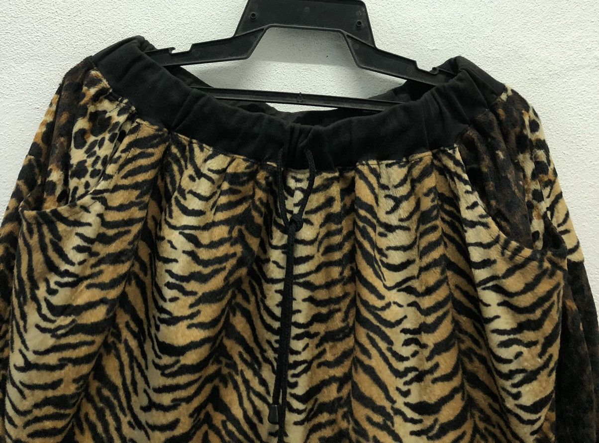 Japanese Brand × Vintage Vintage Clash Gear Animal Print Drop-Crotch Pants (Size M) Size 30" / US 8 / IT 44 - 3 Thumbnail
