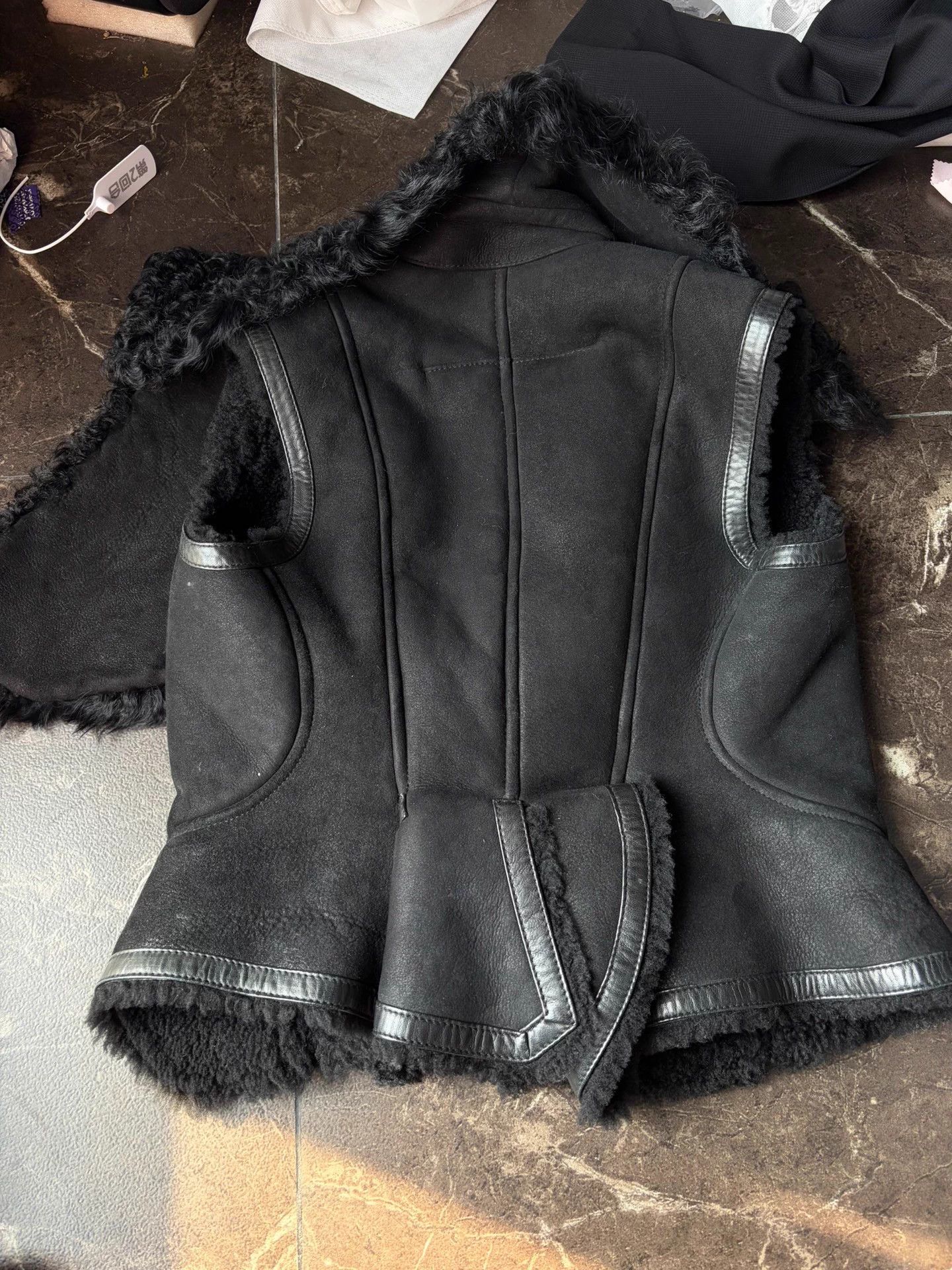 Givenchy Givenchy Gothic Medieval Waist-Cinched Fur Coat Size 36 Size XS / US 0-2 / IT 36-38 - 2 Thumbnail