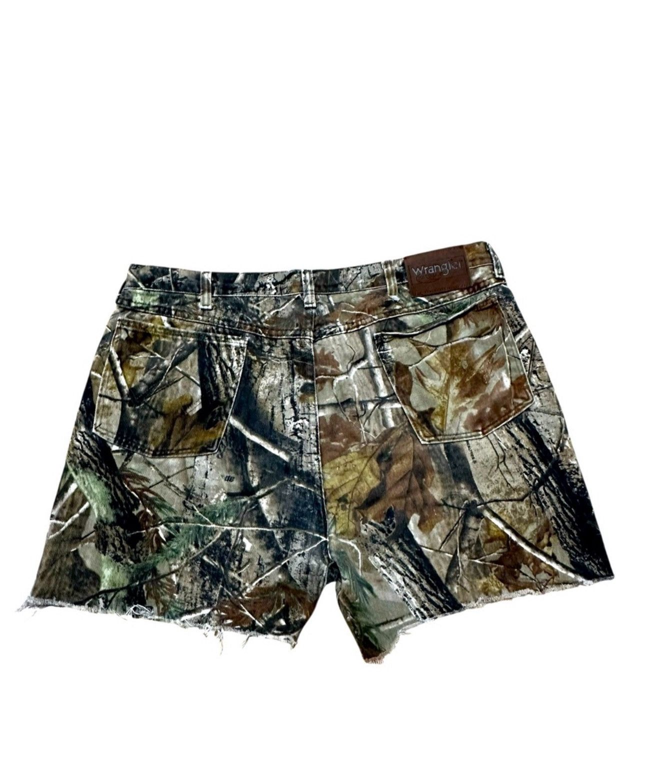 Wrangler Wrangler Pro Gear 38” Camo Realtree Hunting Cut Off Shorts Size US 38 / EU 54 - 2 Thumbnail