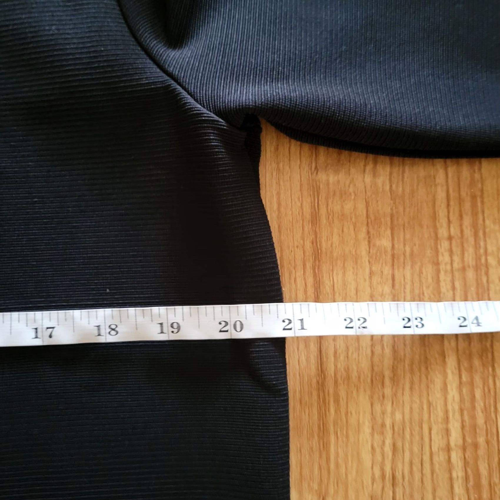 Ann Taylor Ann Taylor Womens Large Black Ribbed Texture Ruffle Hem Career Neutral Blouse Size L / US 10 / IT 46 - 6 Thumbnail