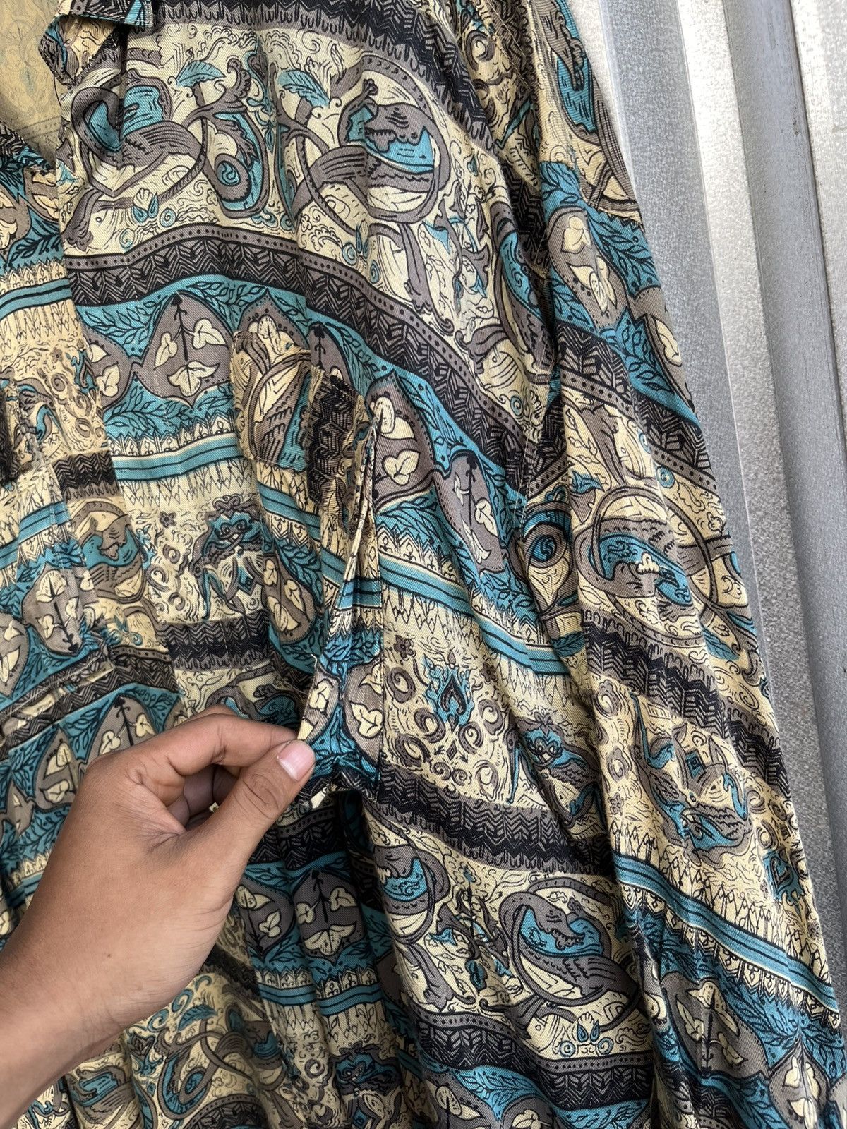 Mr. Gentleman Batik double pocket 3d pattern shirt wood button Size US XXL / EU 58 / 5 - 3 Thumbnail